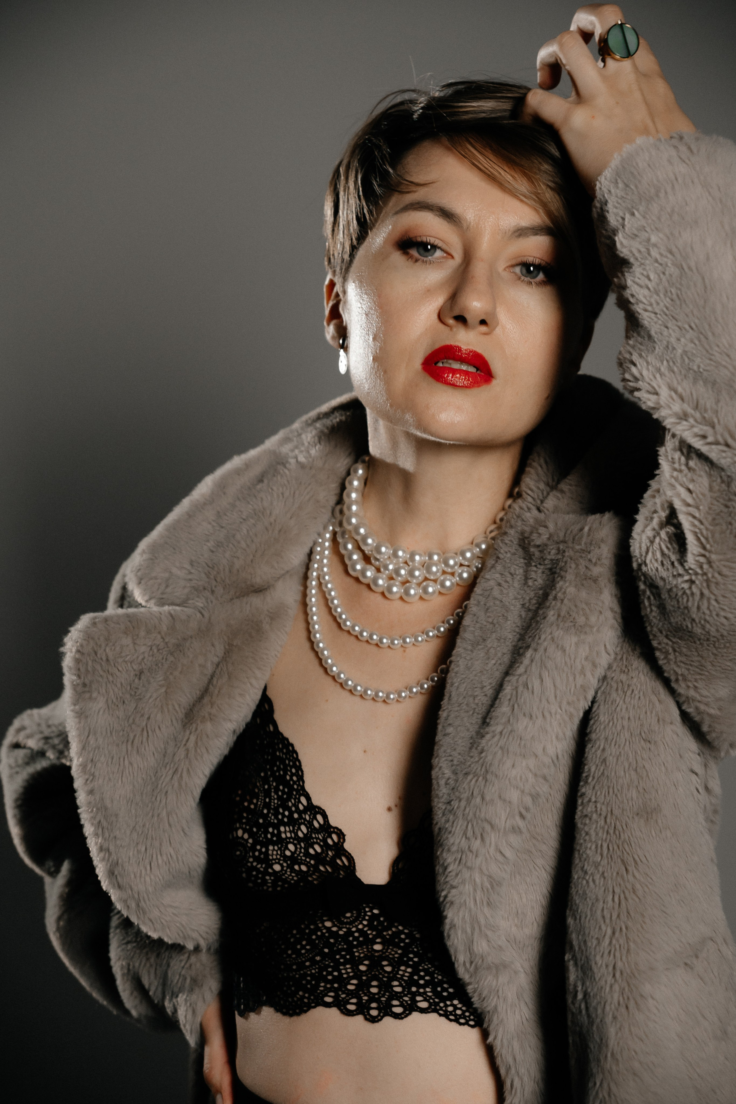 Olesia. Portrait and Wedding photographer in Poland Nastia Voytko