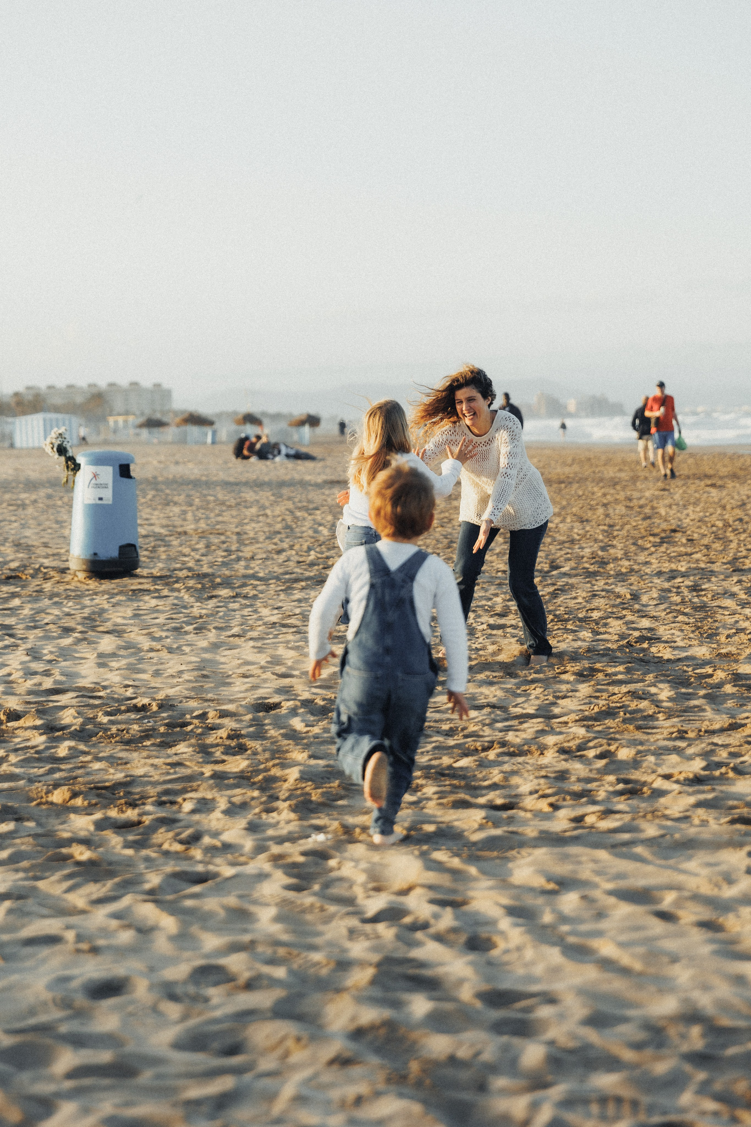 Una familia feliz. Wedding photographer