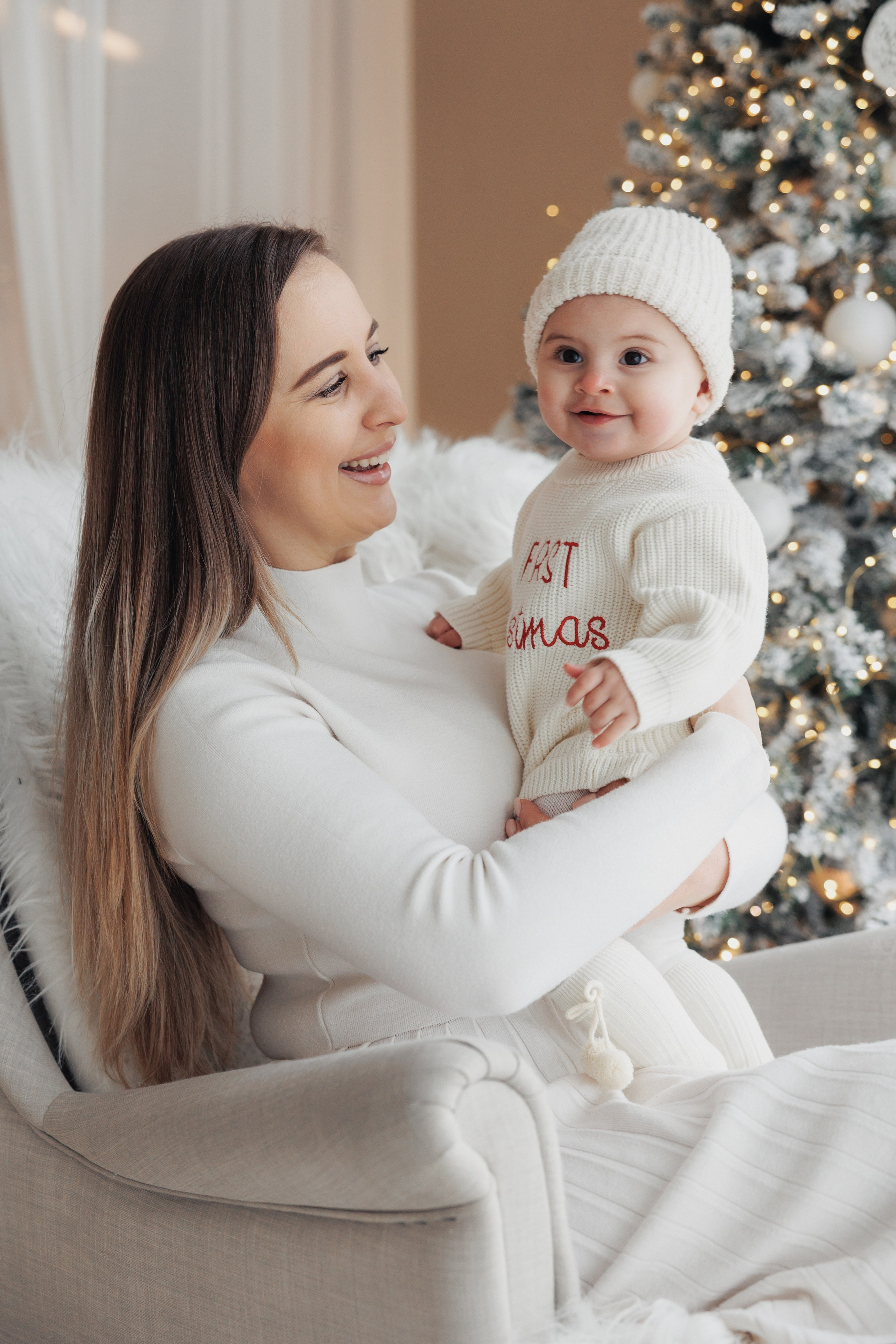 Lea Christmas. Wedding photographer