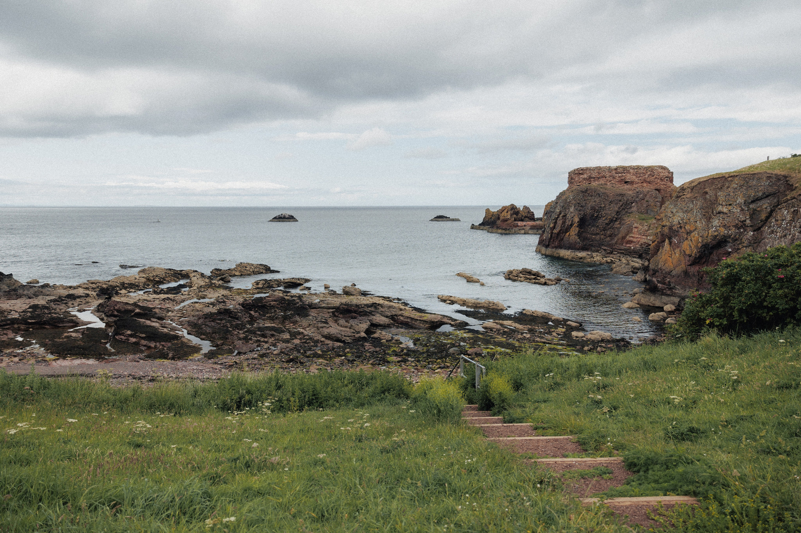 C & V Scotland. Wedding photographer