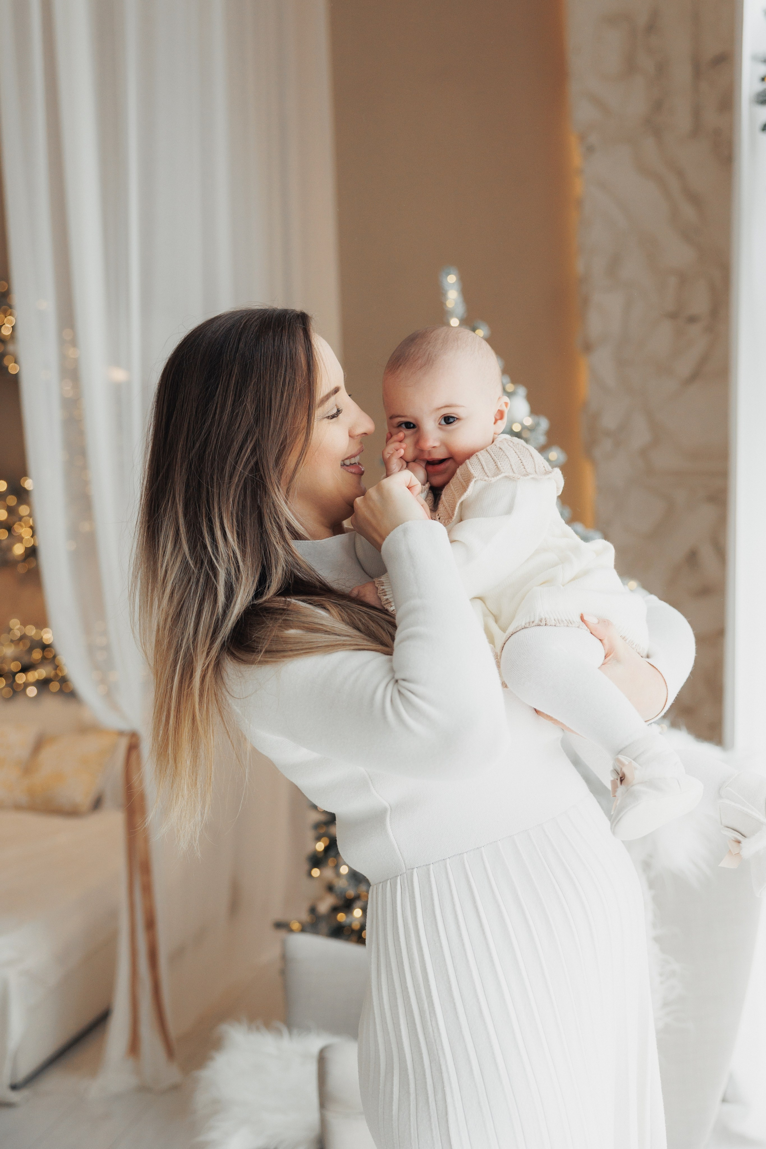 Lea Christmas. Wedding photographer