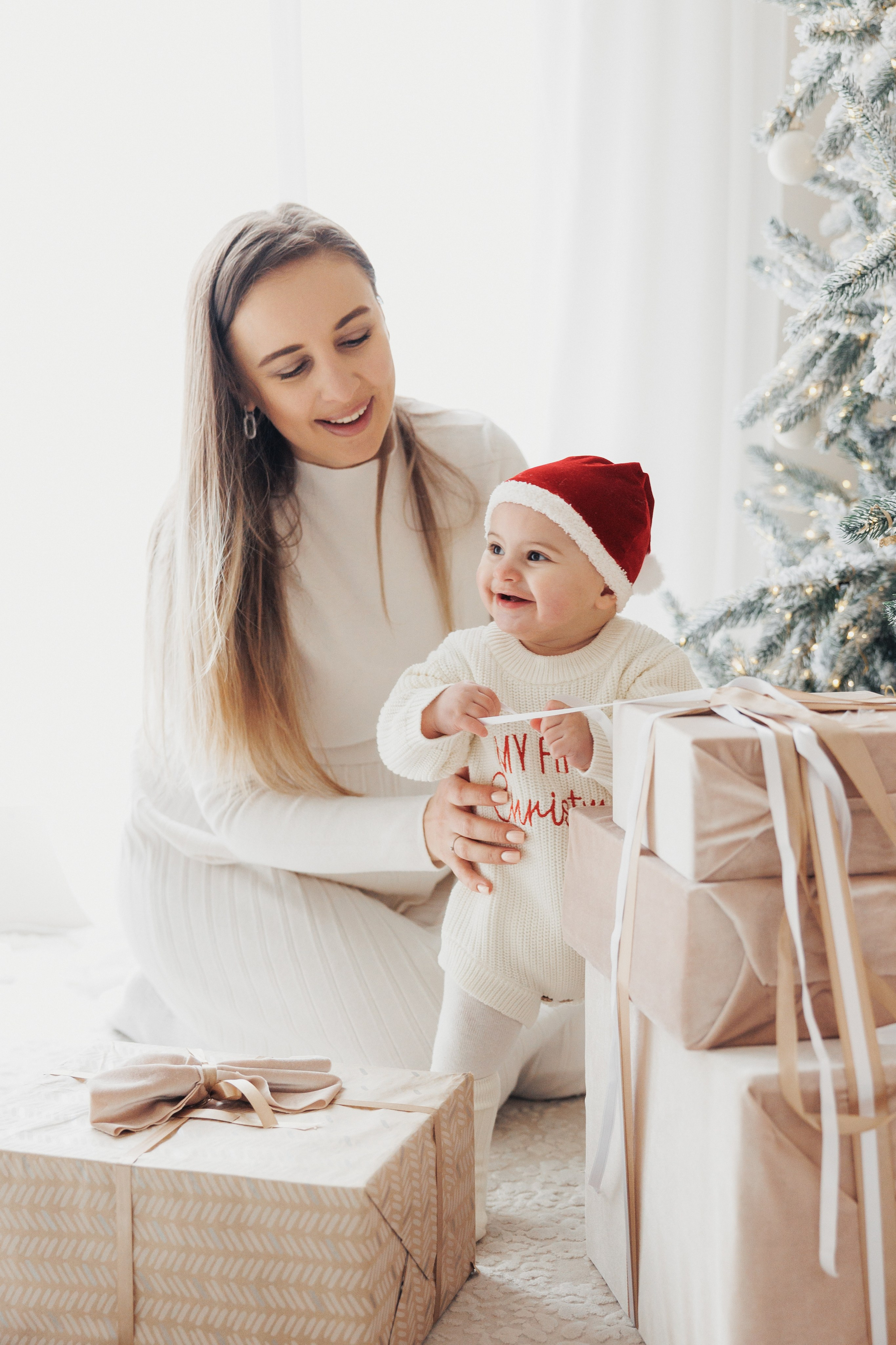 Lea Christmas. Wedding photographer