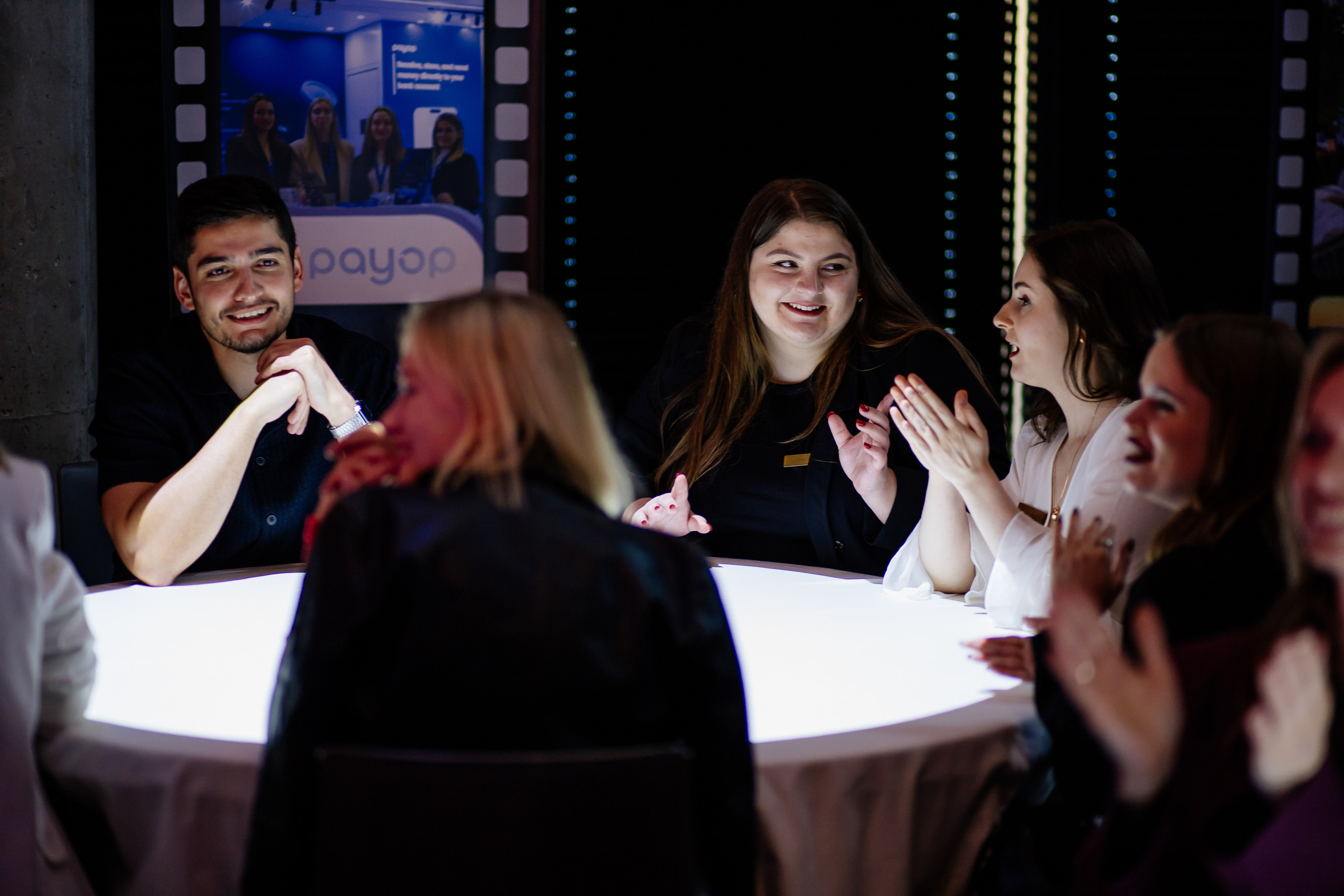 PayOP. Fotograf Warszawa Brwinów Pruszków Grodzisk Piaseczno Otwock Legionowo