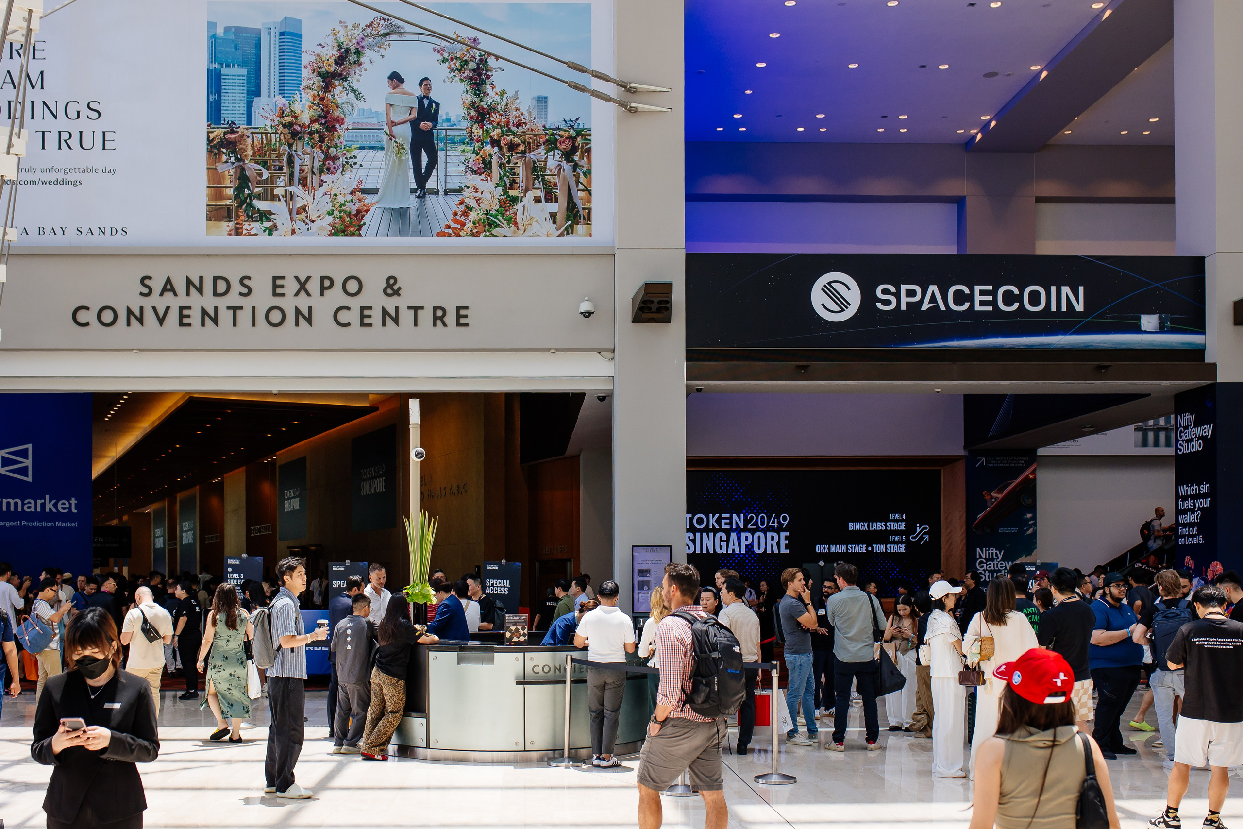 Token 2049. Fotograf Warszawa Brwinów Pruszków Grodzisk Piaseczno Otwock Legionowo