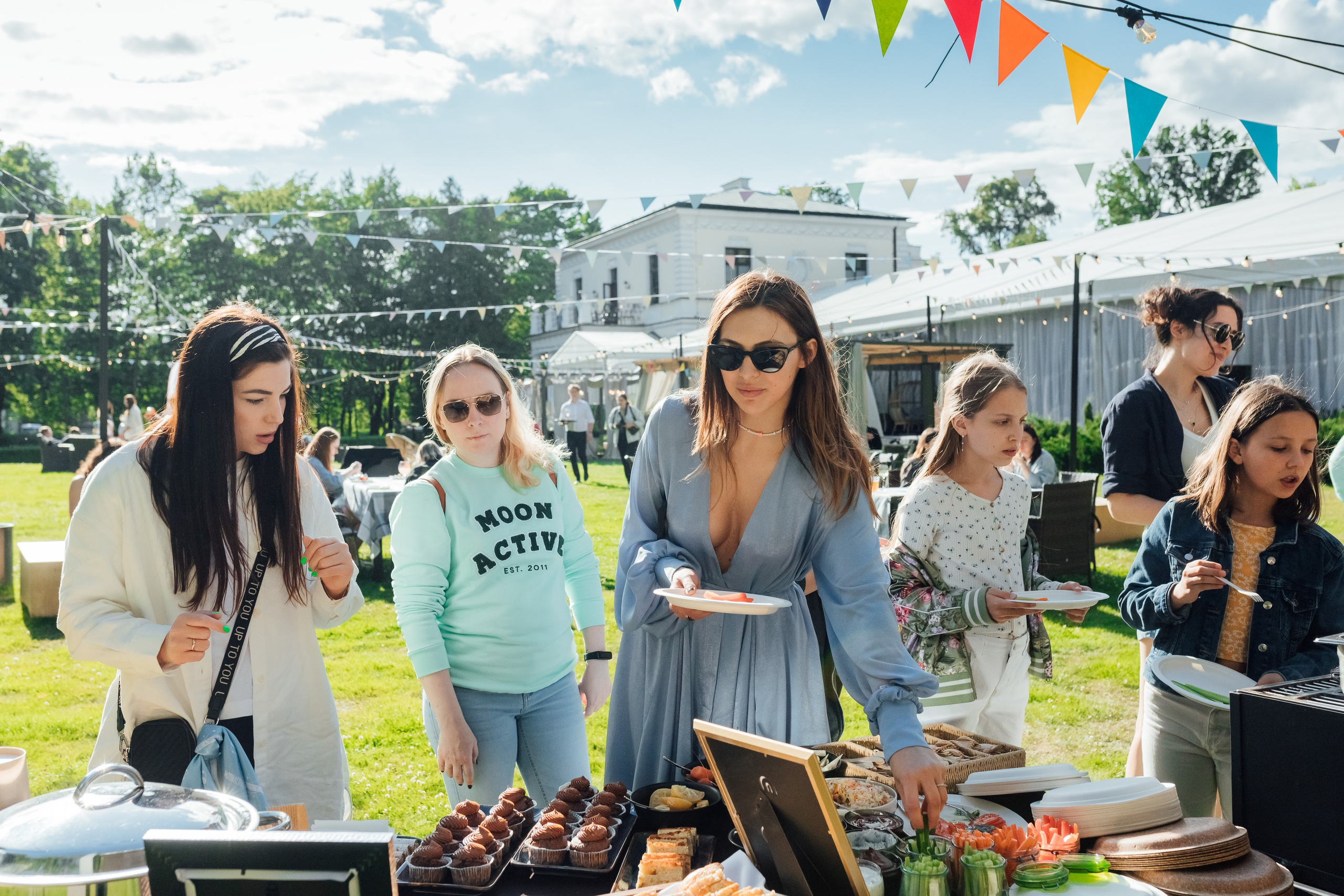 MoonActive. Fotograf Warszawa Brwinów Pruszków Grodzisk Piaseczno Otwock Legionowo
