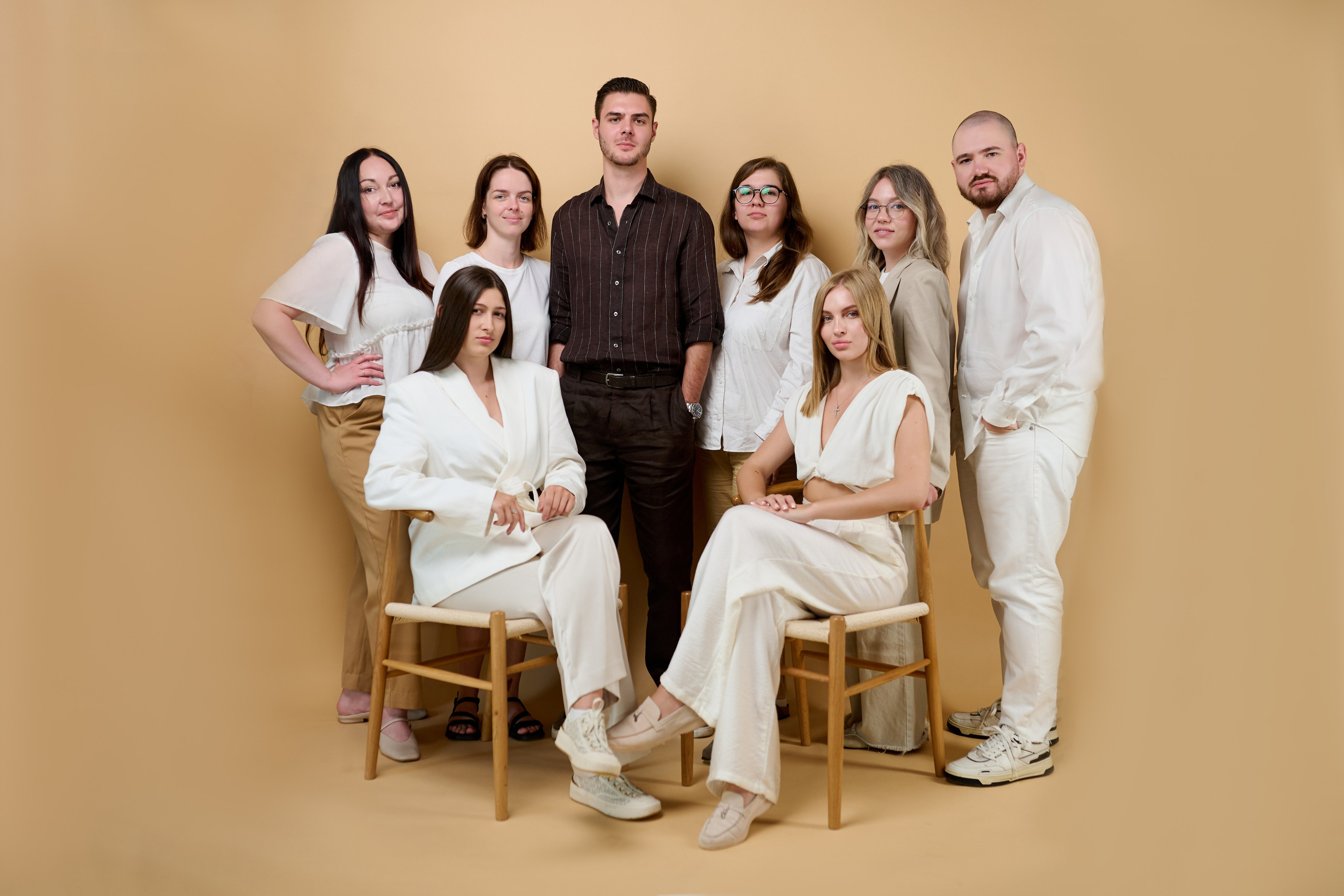 Корпоративні бізнес-портрети співробітників — фотозйомка для сайту. Фотограф Київ – Репортаж, Події | Павленко Віктор