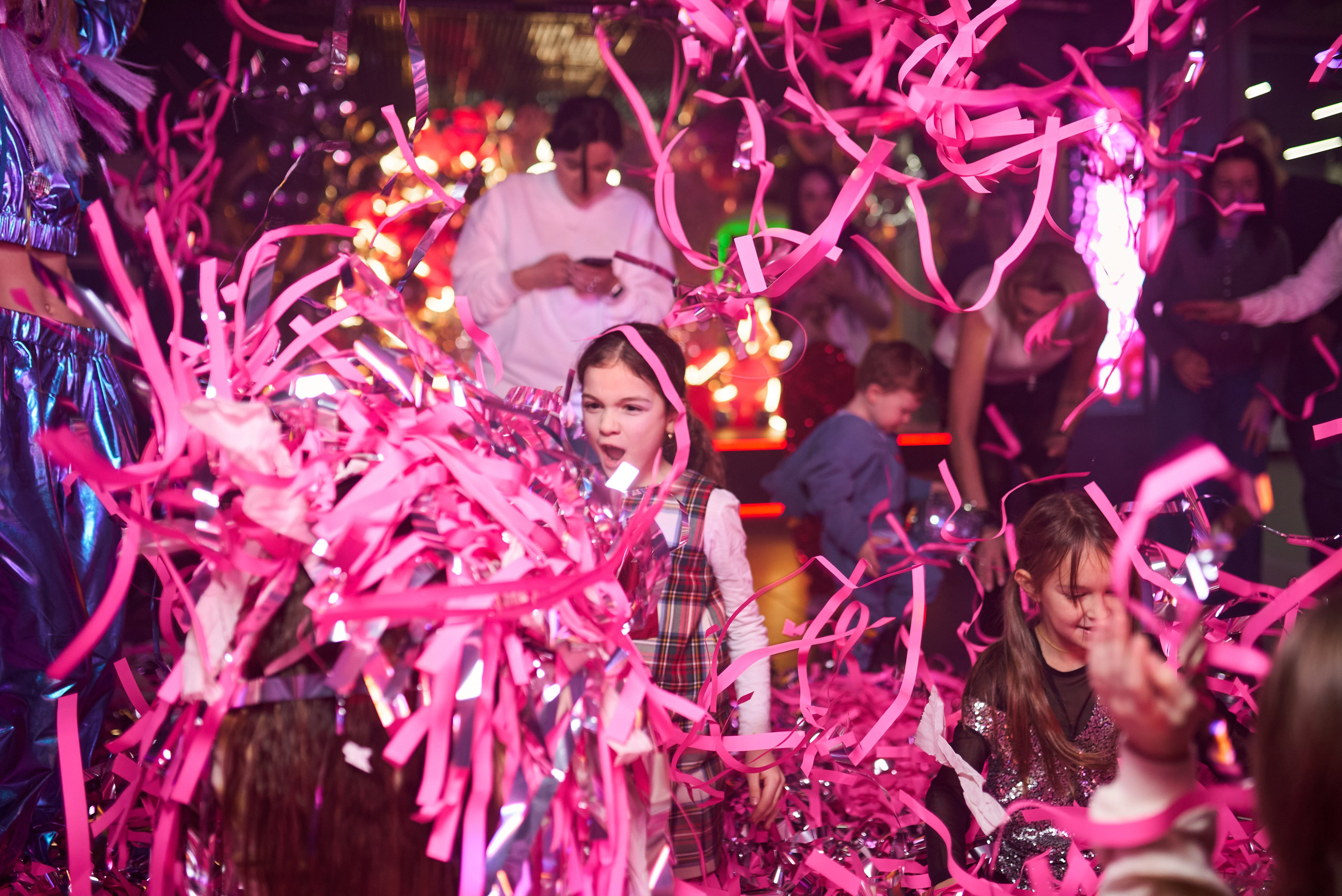 Фотосесія дитячого дня народження у стилі диско-вечірки – яскраві фото свята. Фотограф Київ – Репортаж, Події | Павленко Віктор