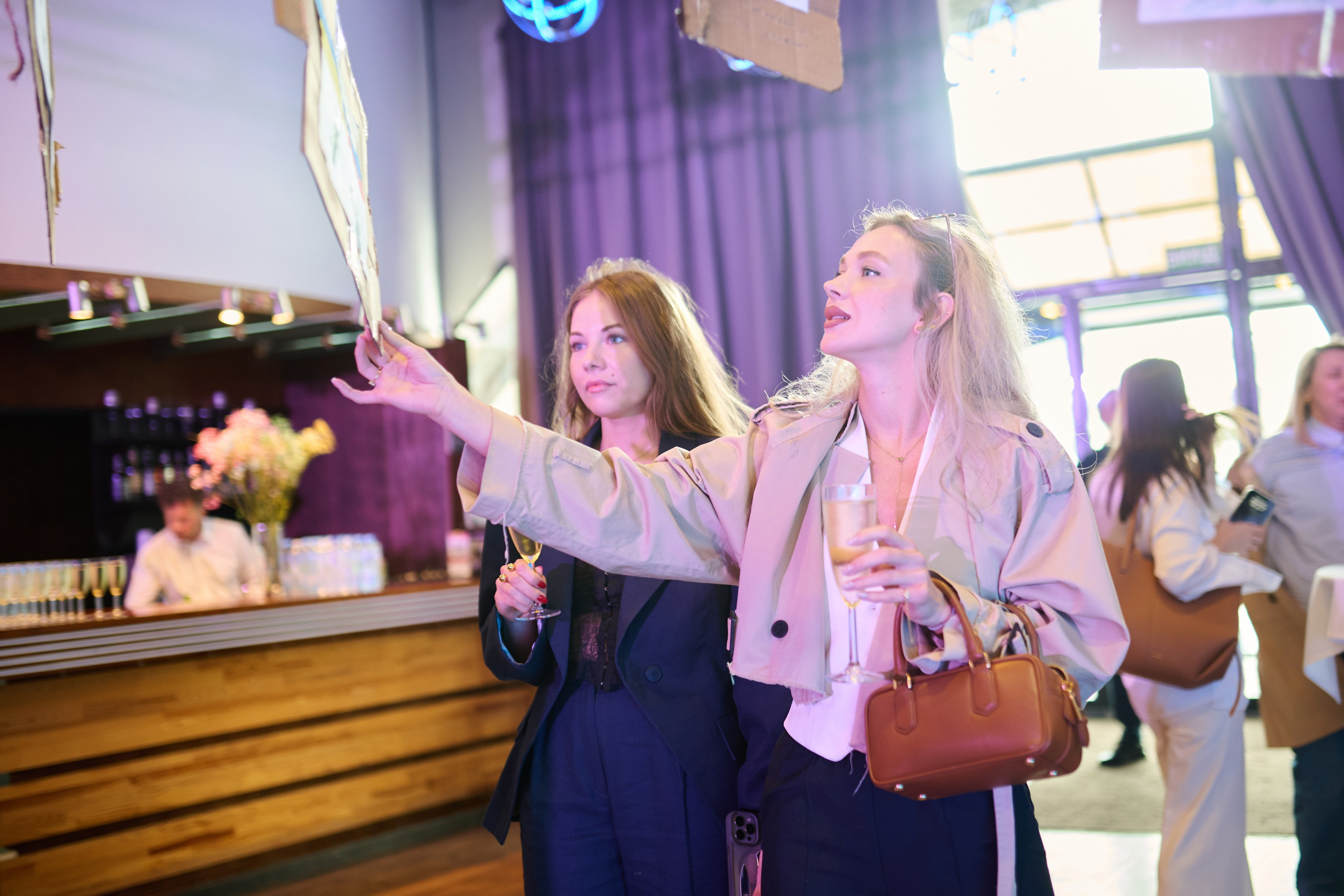 Фотограф на благодійний бізнес-івент бʼюті-сфери. Фотограф Київ – Репортаж, Події | Павленко Віктор