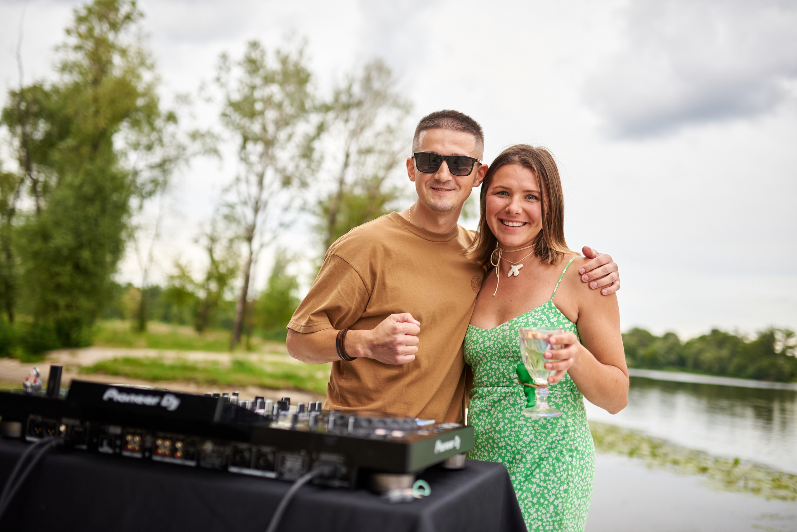 Фотозвіт з дня народження у заміському клубі на Дніпрі — репортажна зйомка подій. Фотограф Київ – Репортаж, Події | Павленко Віктор