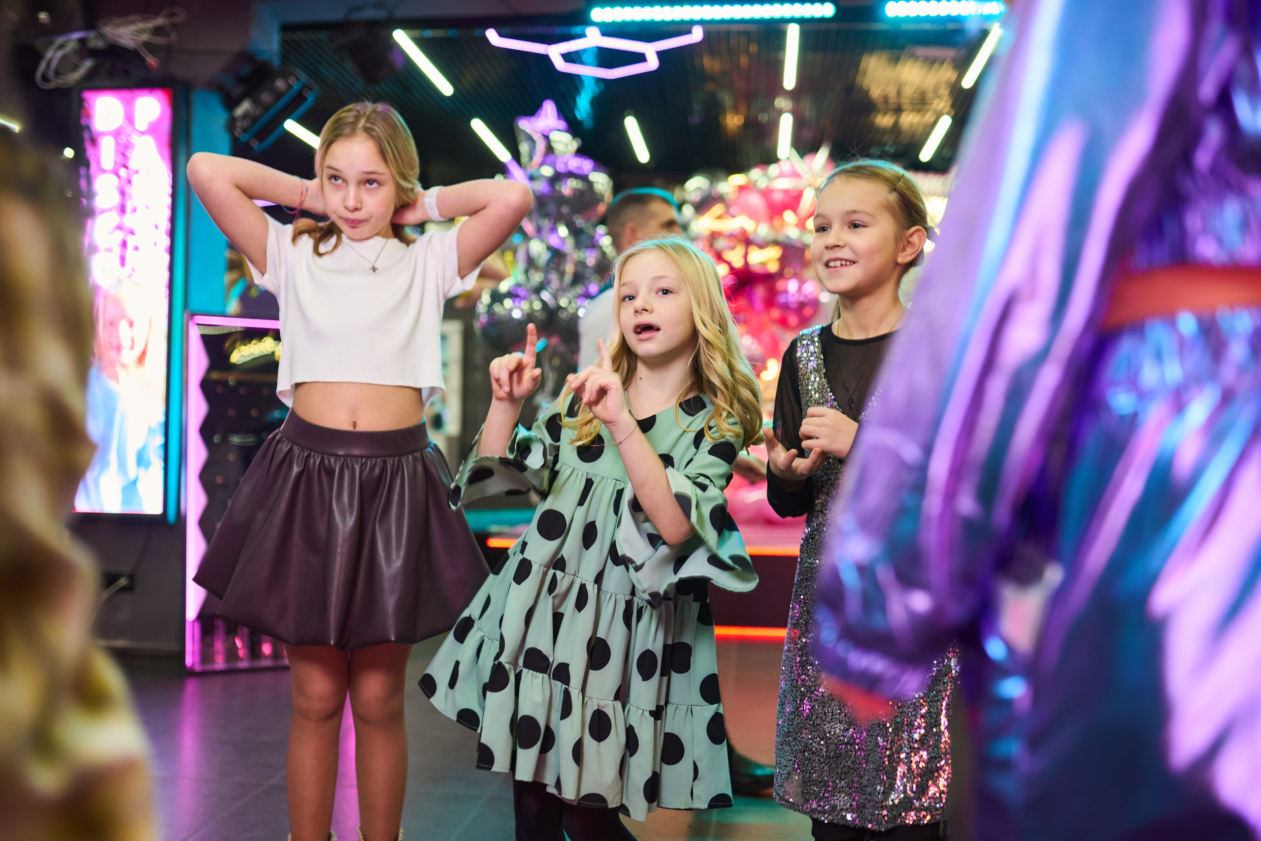 Фотосесія дитячого дня народження у стилі диско-вечірки – яскраві фото свята. Фотограф Київ – Репортаж, Події | Павленко Віктор