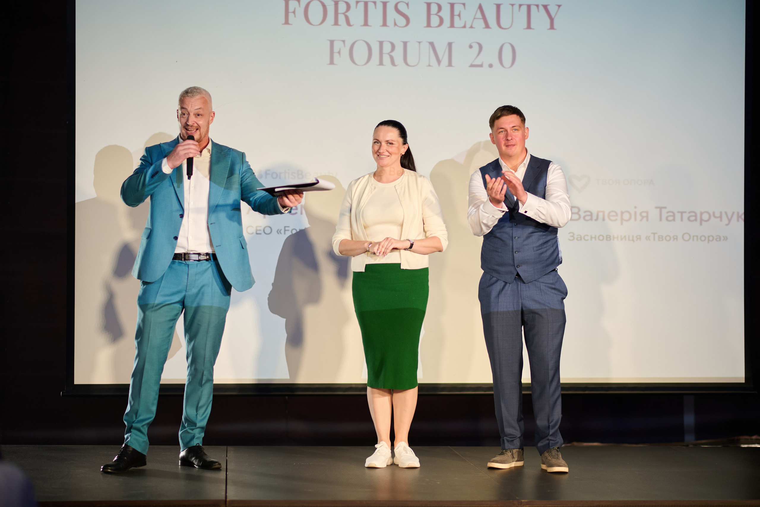 Фотограф на благодійний бізнес-івент бʼюті-сфери. Фотограф Київ – Репортаж, Події | Павленко Віктор