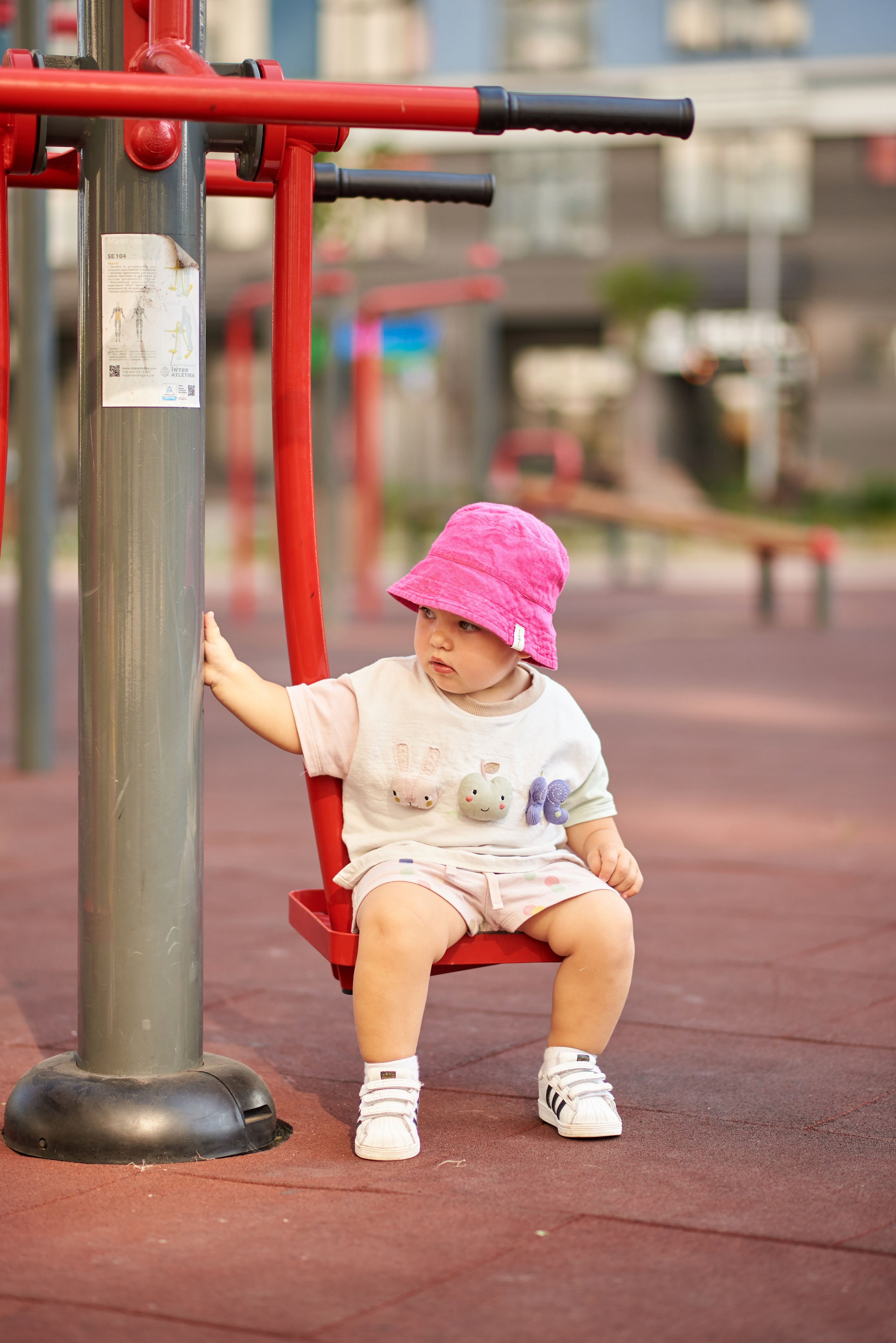 Прогулянка в дворику. Professional photographer Kiev — Pavlenko Victor