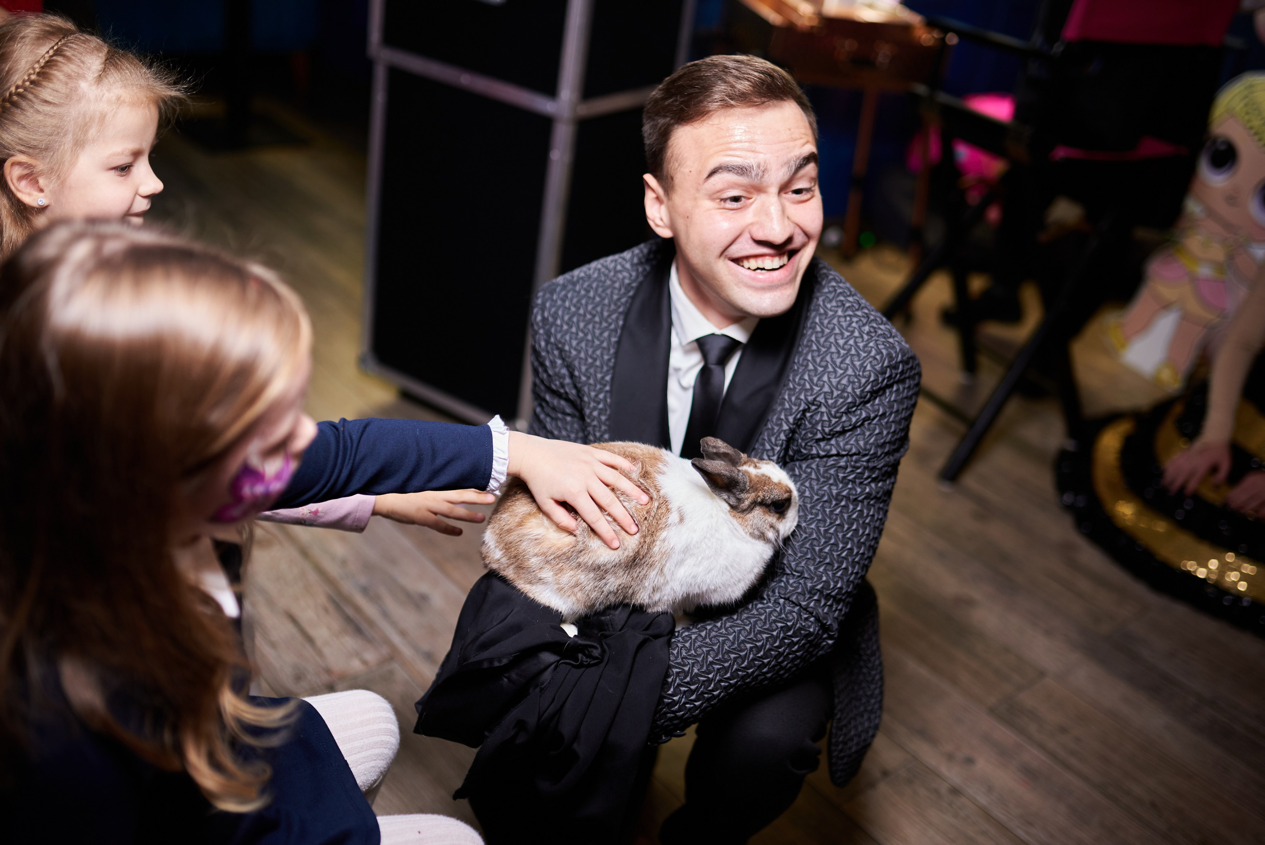 Фотозйомка з аніматорами в стилі Бджілка Мая – яскраві фото з додатковим світлом. Фотограф Київ – Репортаж, Події | Павленко Віктор