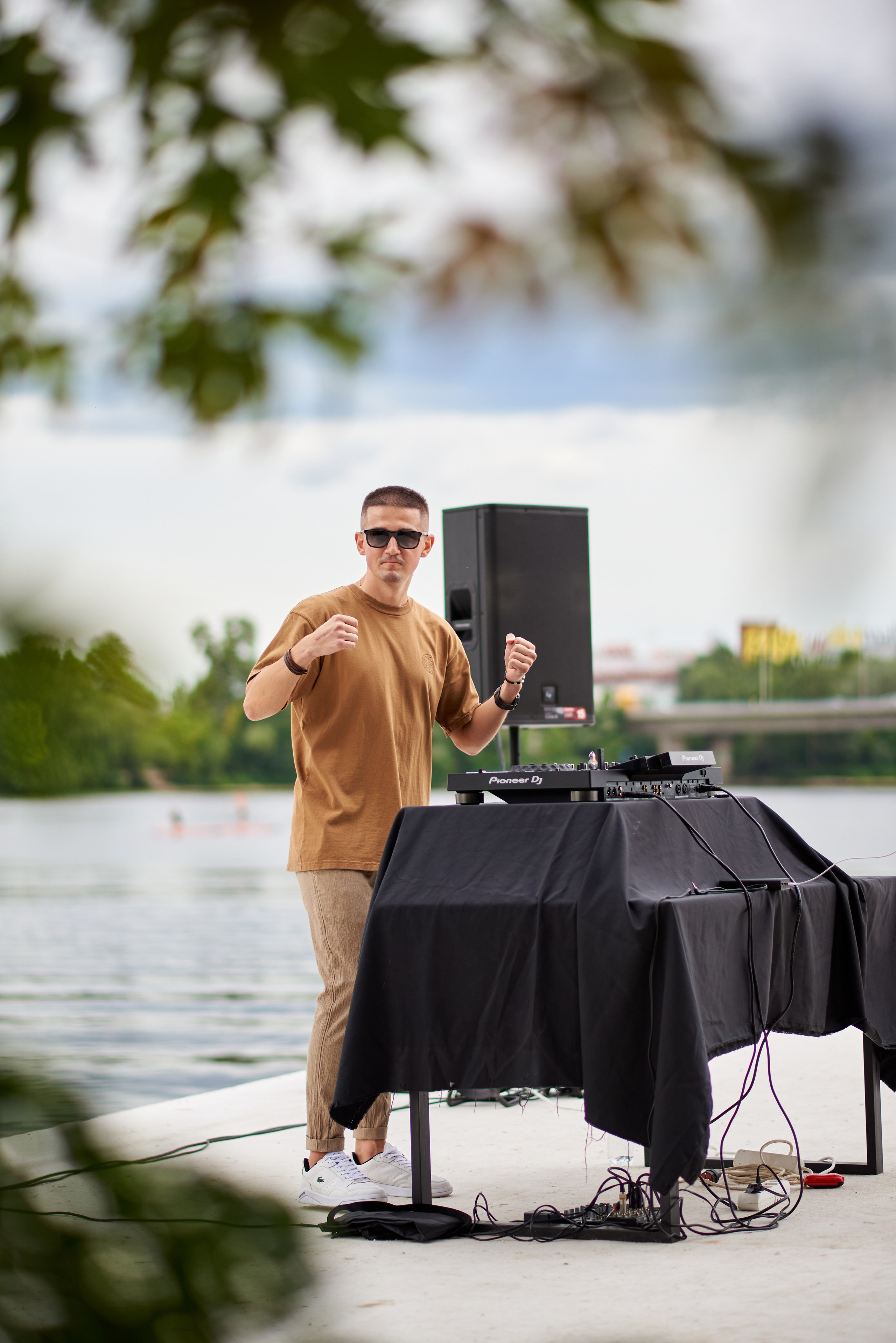 Фотозвіт з дня народження у заміському клубі на Дніпрі — репортажна зйомка подій. Фотограф Київ – Репортаж, Події | Павленко Віктор