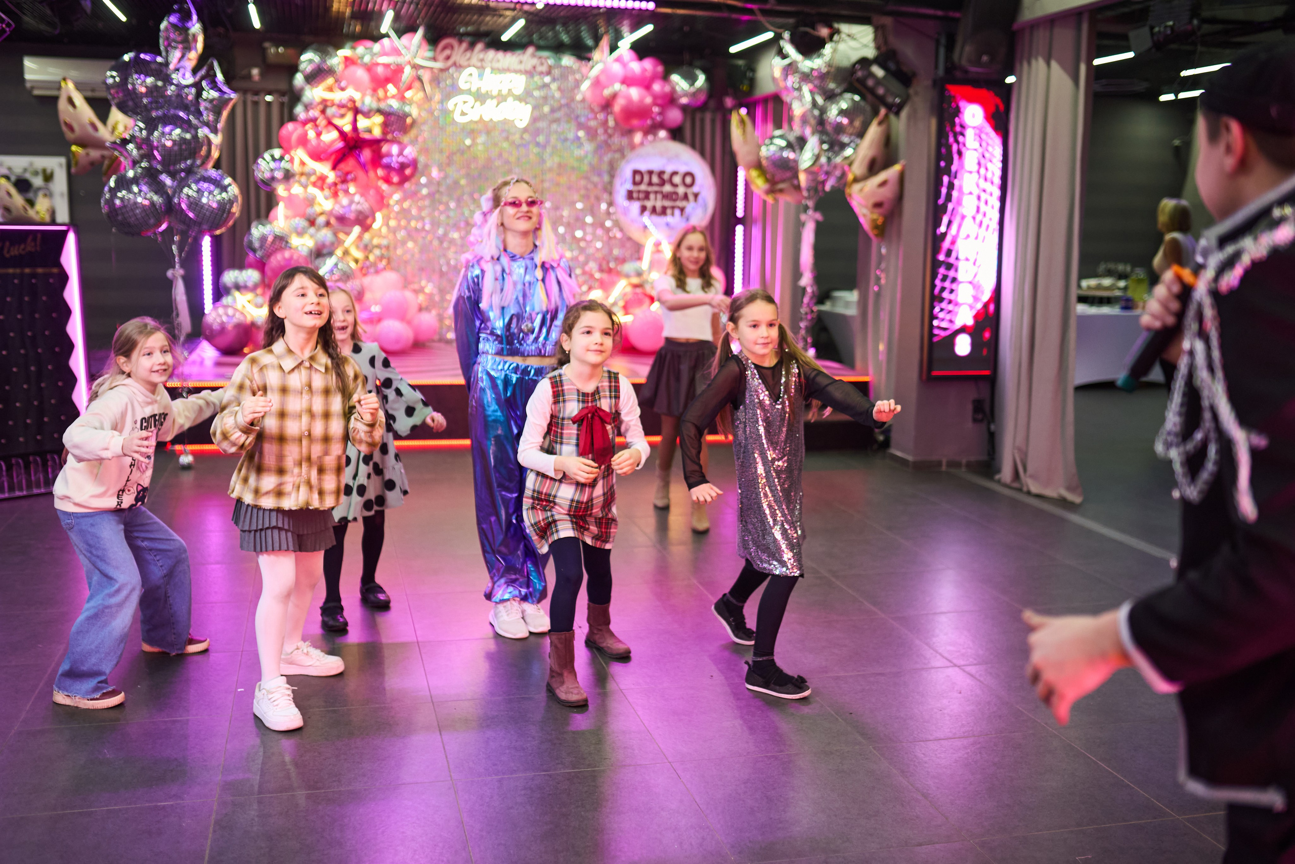 Фотосесія дитячого дня народження у стилі диско-вечірки – яскраві фото свята. Фотограф Київ – Репортаж, Події | Павленко Віктор
