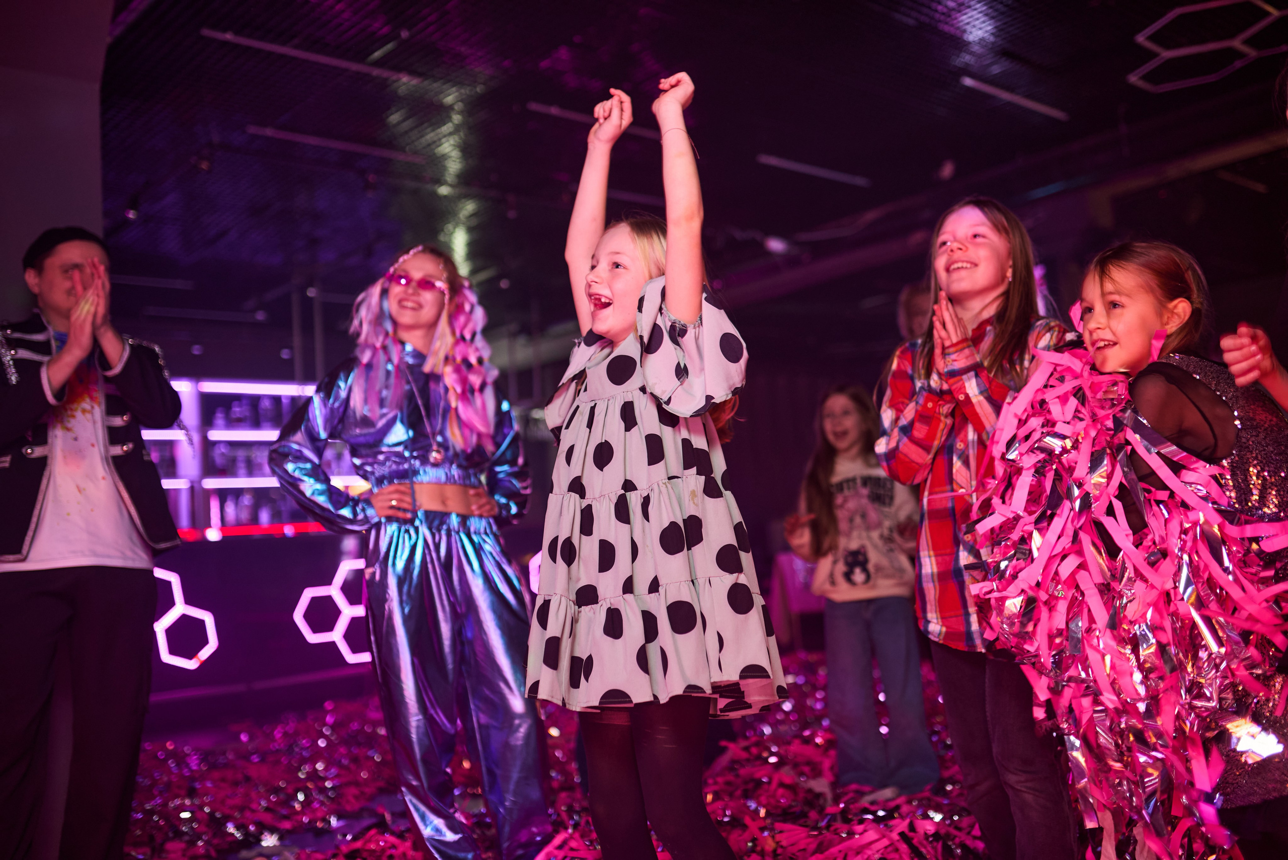 Фотосесія дитячого дня народження у стилі диско-вечірки – яскраві фото свята. Фотограф Київ – Репортаж, Події | Павленко Віктор