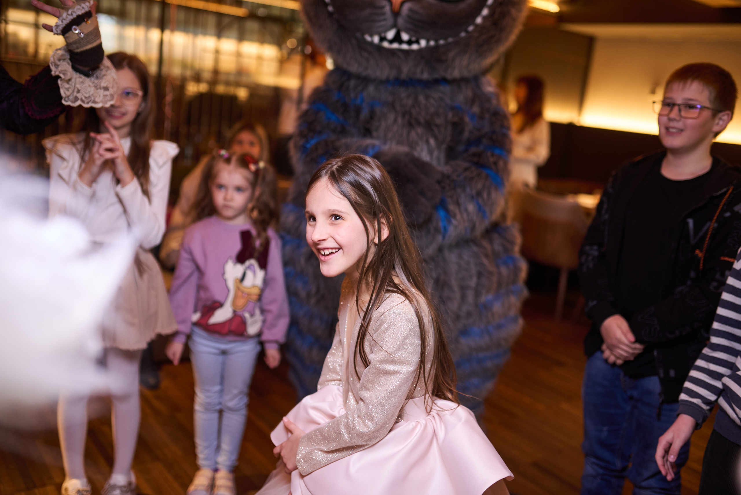 Фотосесія дитячого свята в стилі «Аліса в Країні Див» – чарівні моменти в кожному кадрі. Фотограф Київ – Репортаж, Події | Павленко Віктор