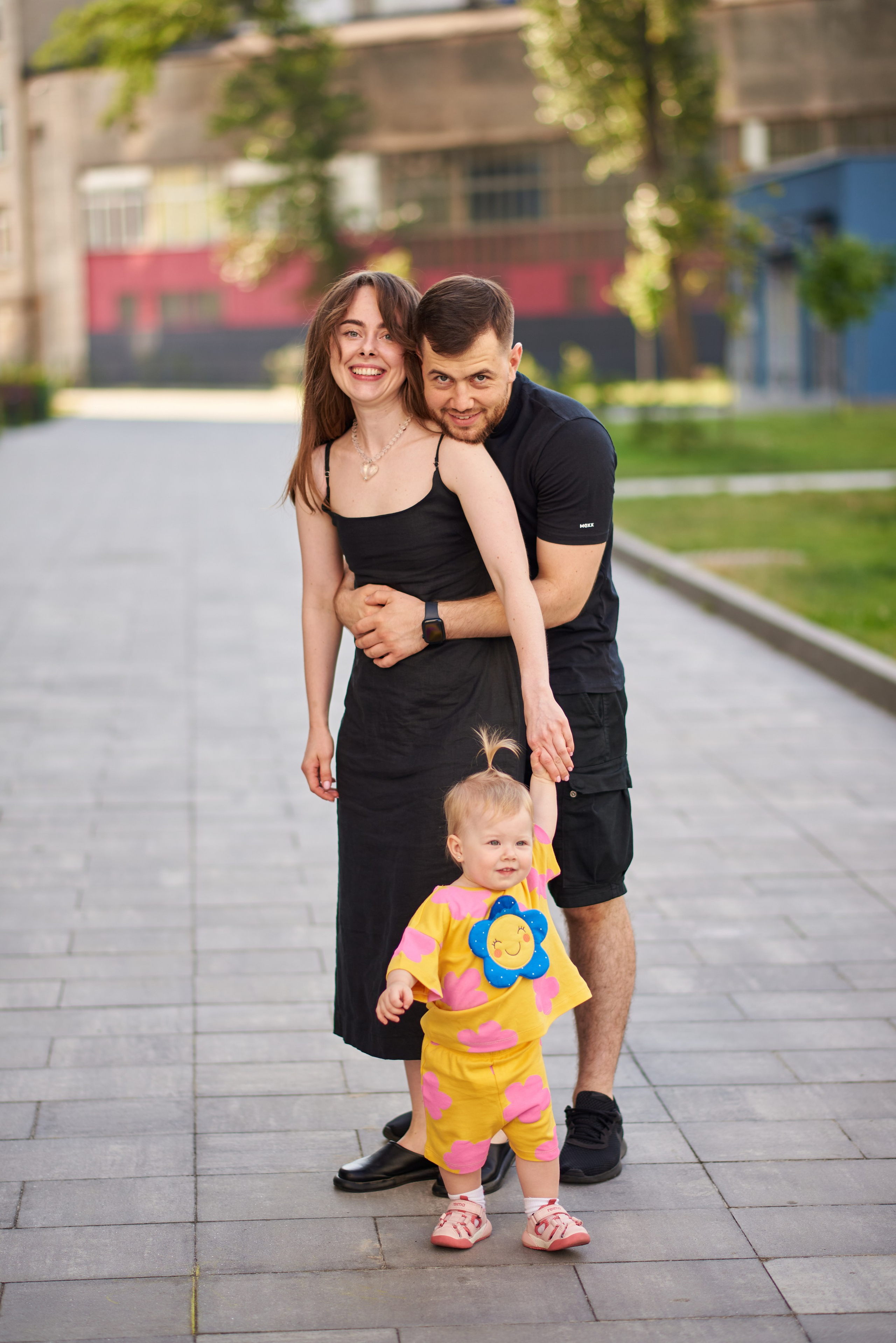 Прогулянка в дворику. Professional photographer Kiev — Pavlenko Victor