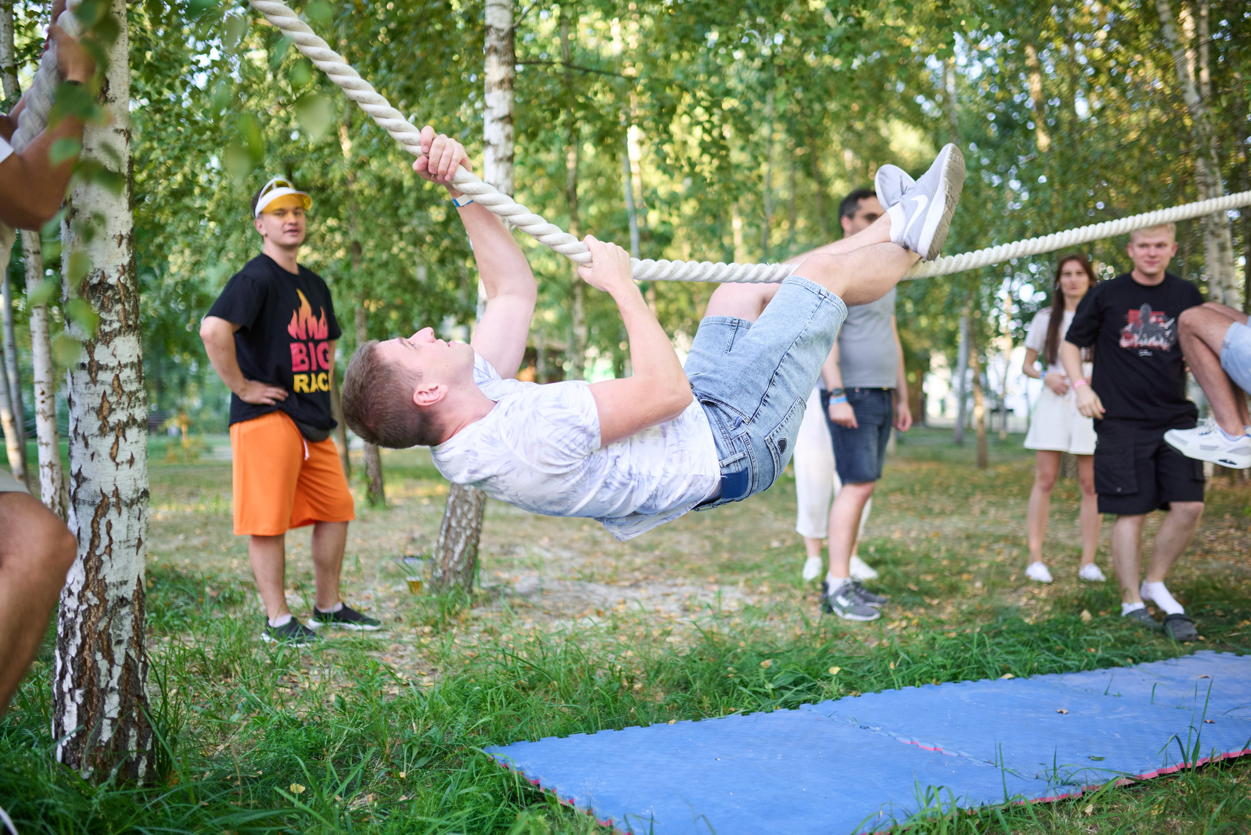 Фотозйомка літнього корпоративу IT-компанії в заміському комплексі з басейном. Фотограф Київ – Репортаж, Події | Павленко Віктор