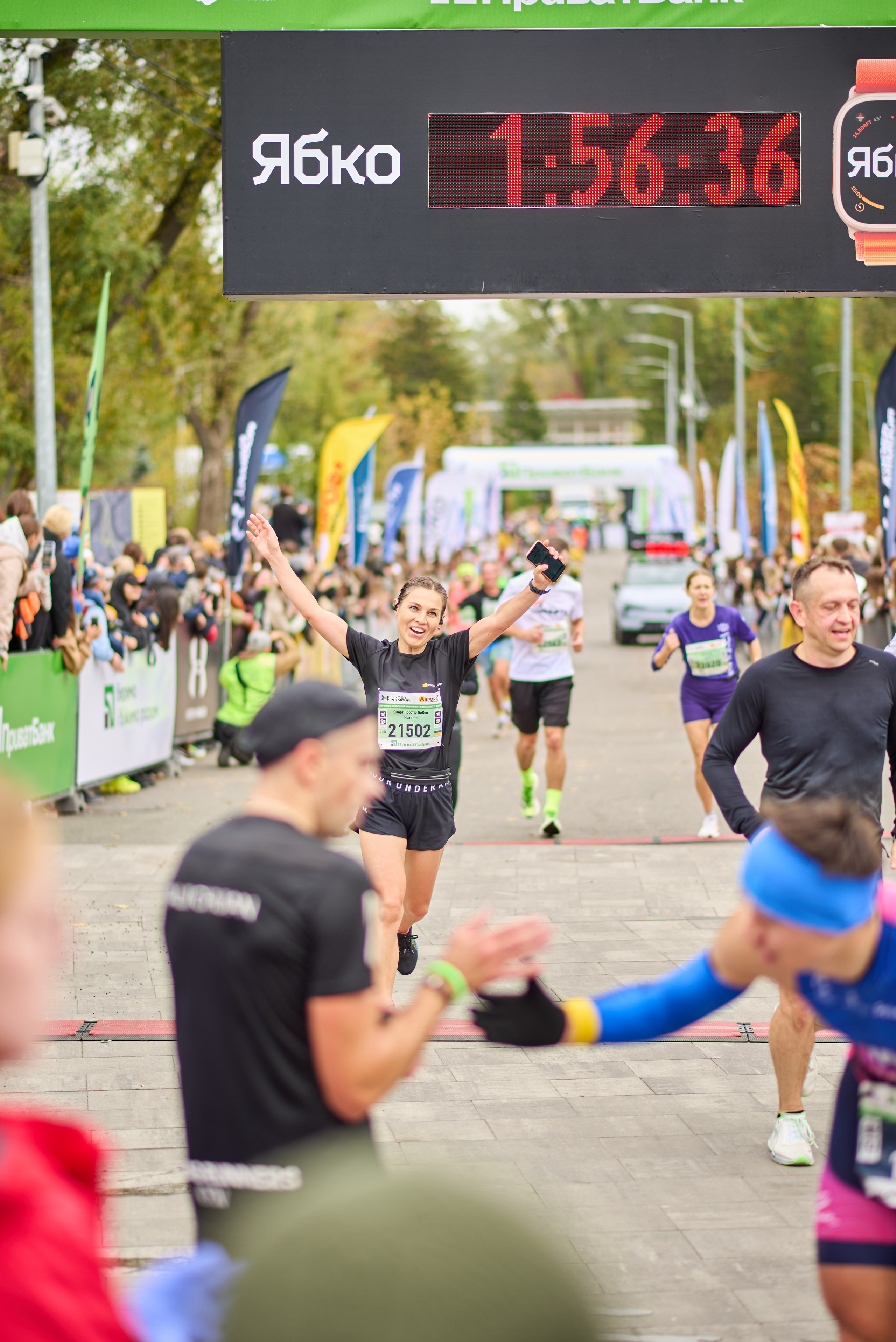 Фотозвіт з Київського Марафону Незламності 2024 — марафон та півмарафон у Києві. Фотограф Київ – Репортаж, Події | Павленко Віктор