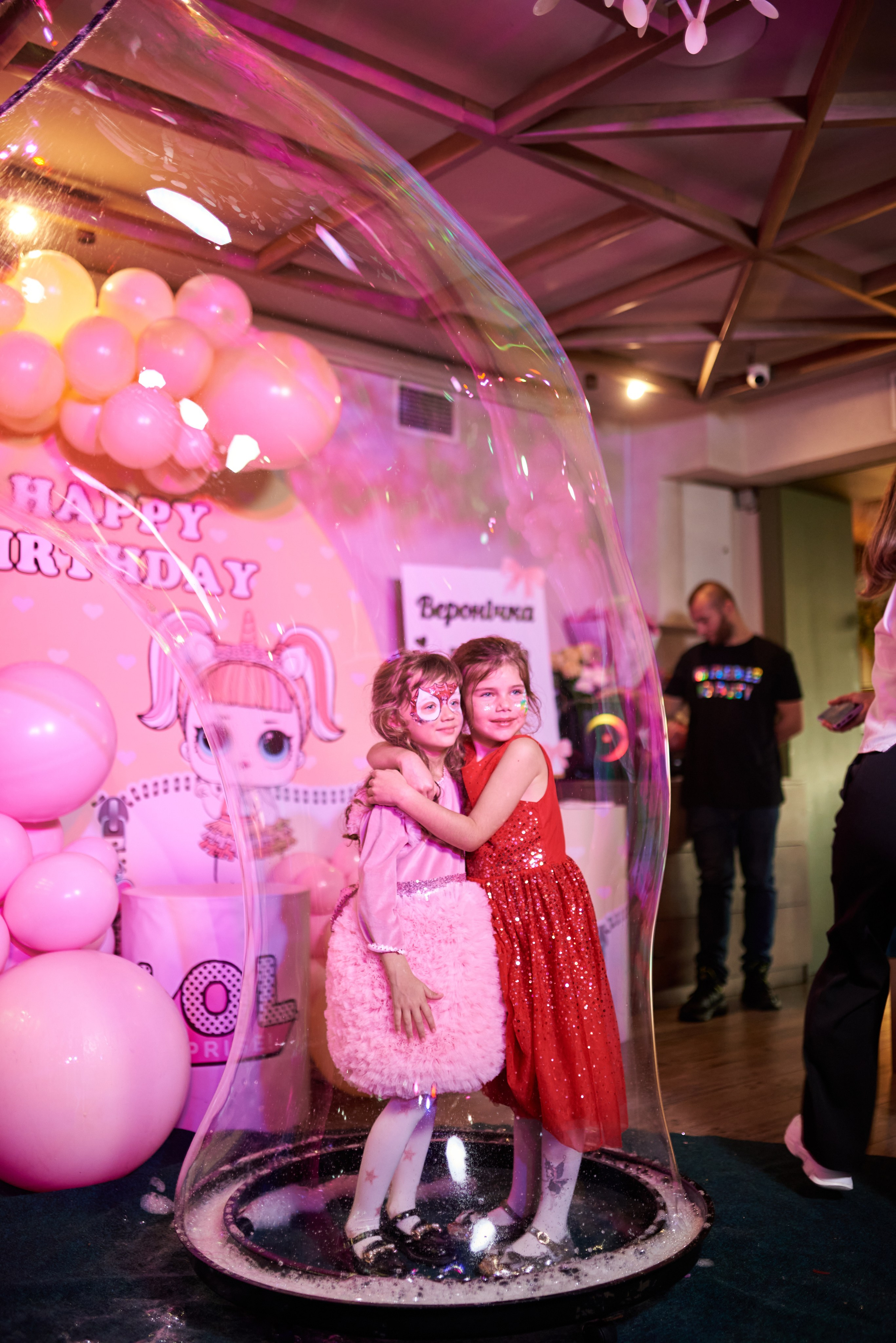 Фотозйомка з аніматорами в стилі Бджілка Мая – яскраві фото з додатковим світлом. Фотограф Київ – Репортаж, Події | Павленко Віктор