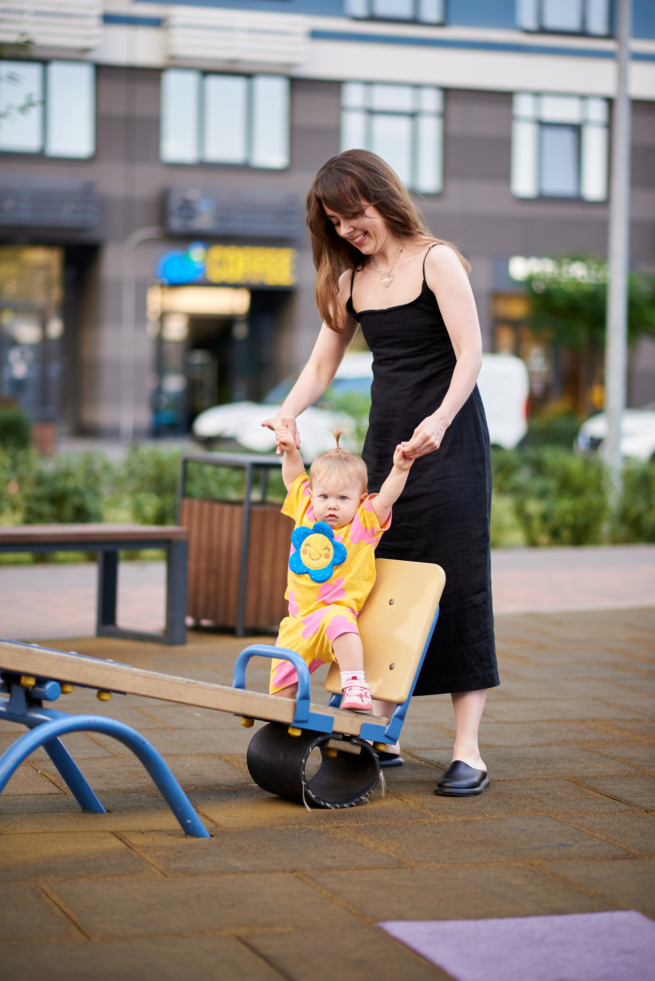 Прогулянка в дворику. Professional photographer Kiev — Pavlenko Victor