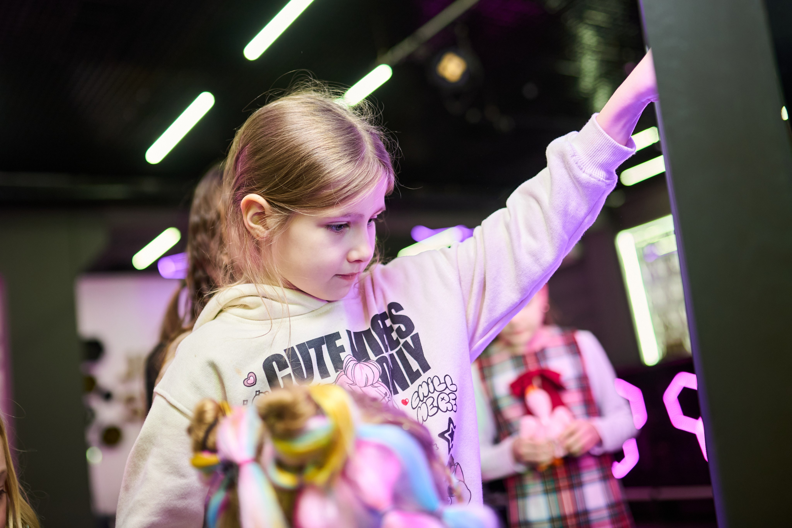 Фотосесія дитячого дня народження у стилі диско-вечірки – яскраві фото свята. Фотограф Київ – Репортаж, Події | Павленко Віктор