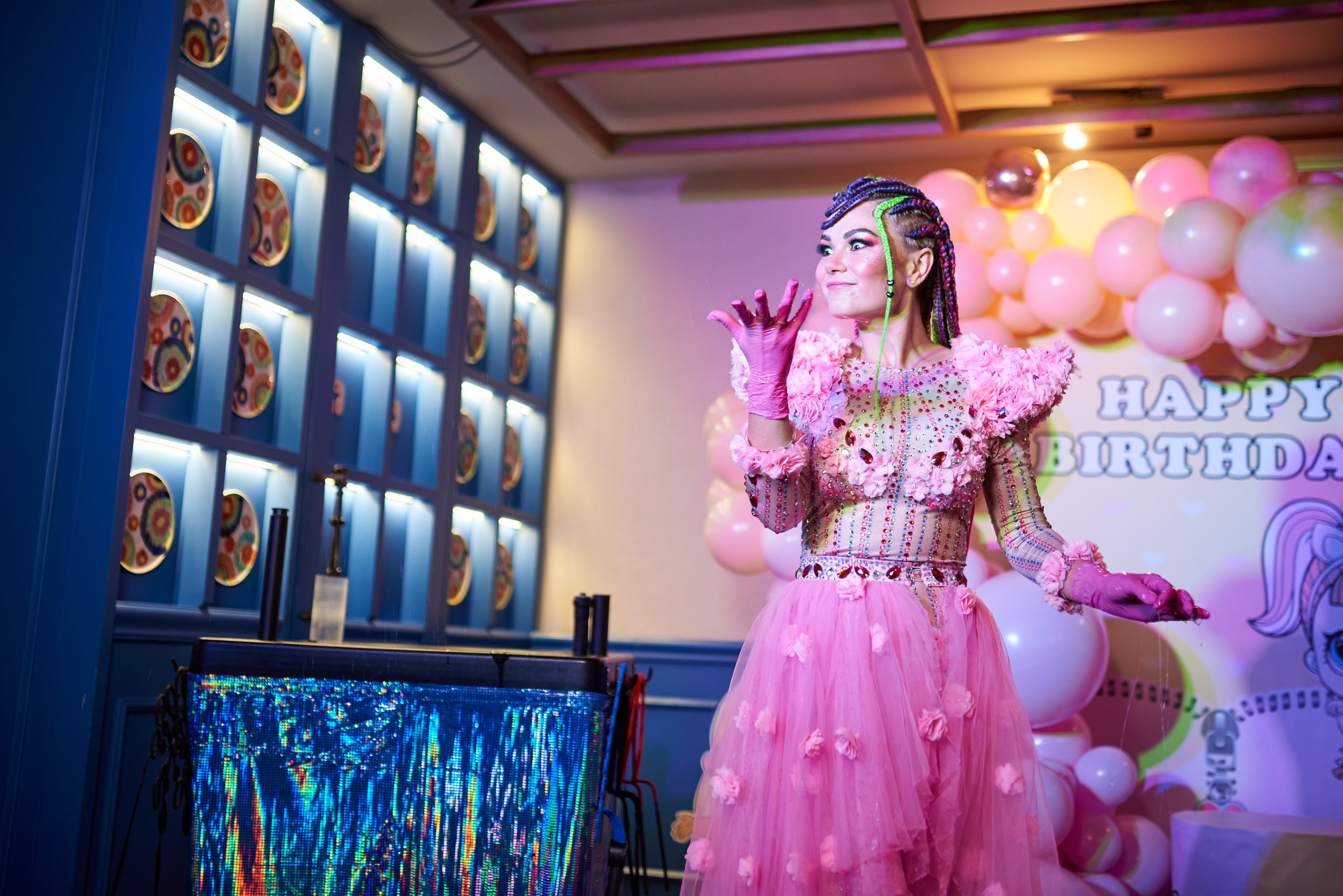 Фотозйомка з аніматорами в стилі Бджілка Мая – яскраві фото з додатковим світлом. Фотограф Київ – Репортаж, Події | Павленко Віктор