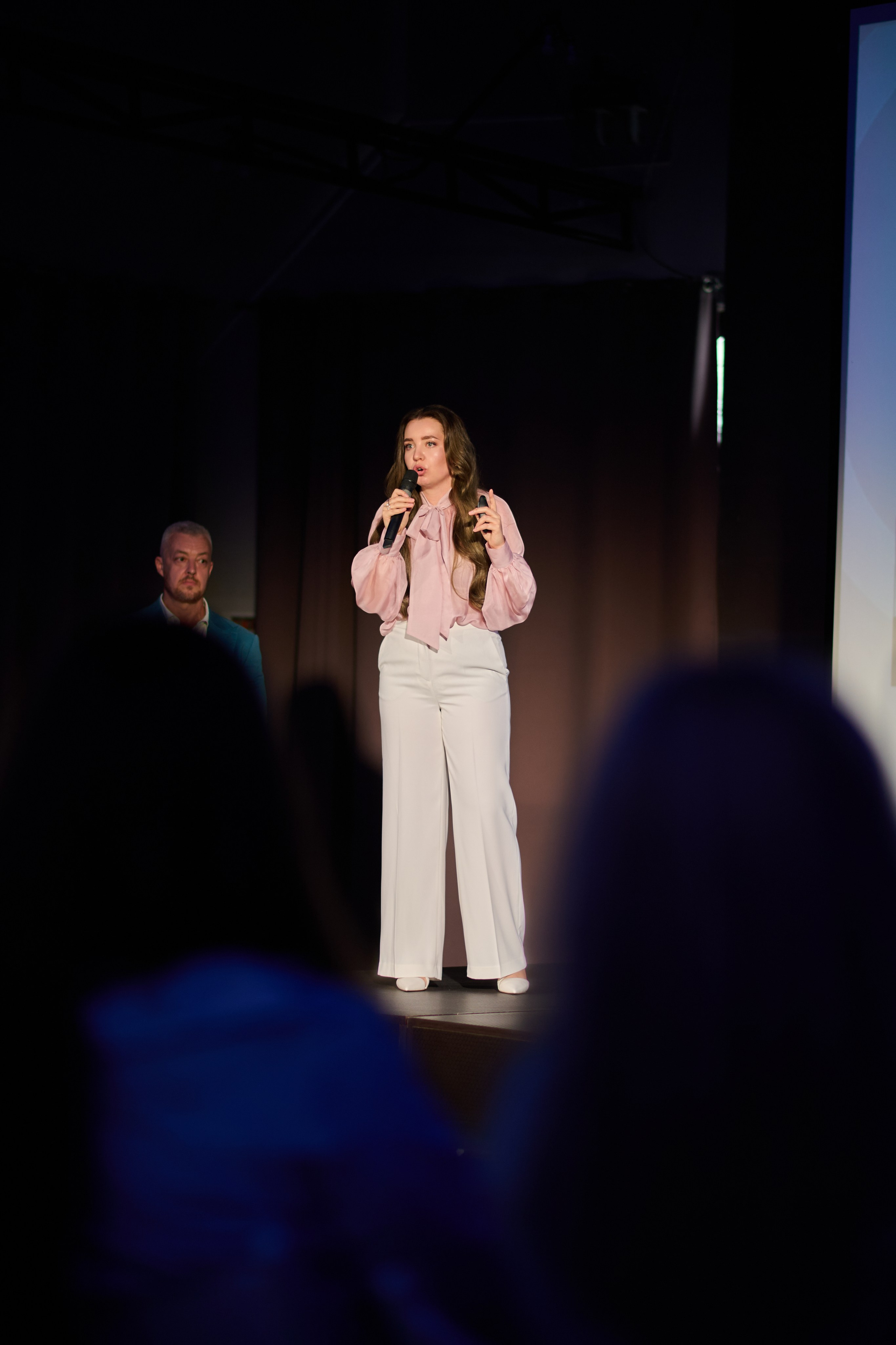 Фотограф на благодійний бізнес-івент бʼюті-сфери. Фотограф Київ – Репортаж, Події | Павленко Віктор