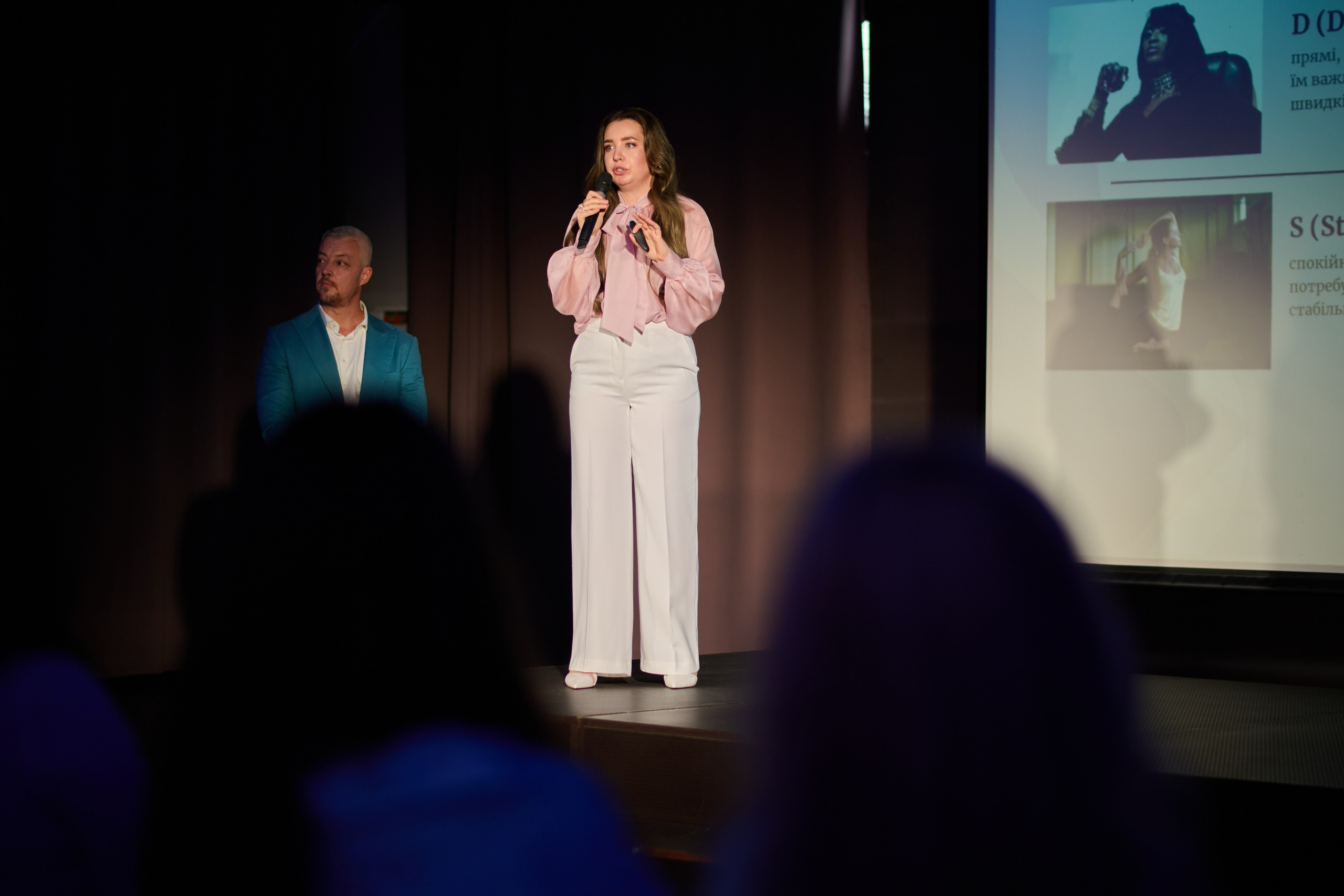 Фотограф на благодійний бізнес-івент бʼюті-сфери. Фотограф Київ – Репортаж, Події | Павленко Віктор