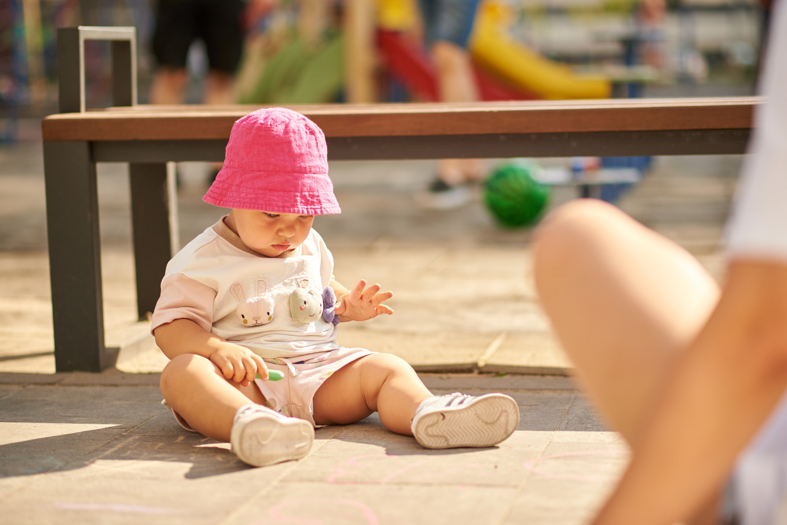 Прогулянка в дворику. Professional photographer Kiev — Pavlenko Victor