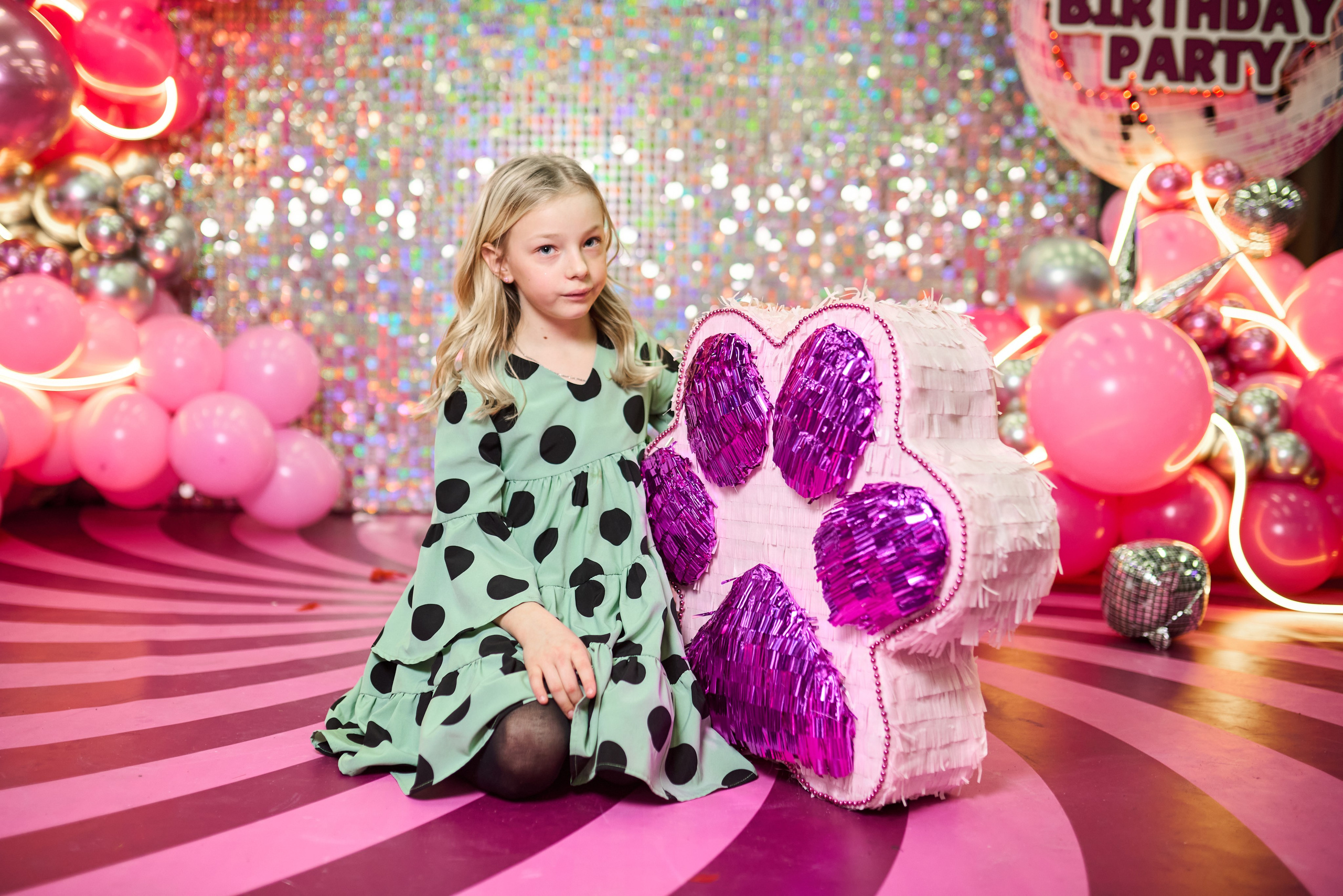 Фотосесія дитячого дня народження у стилі диско-вечірки – яскраві фото свята. Фотограф Київ – Репортаж, Події | Павленко Віктор