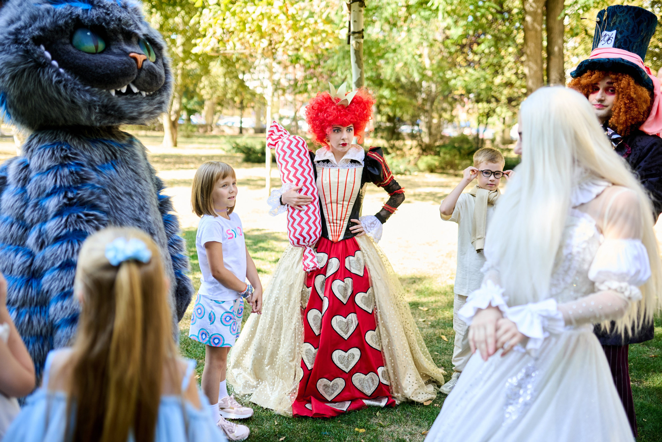 Дитячий день народження на ВДНХ – «Аліса в Країні Див» та Чеширський кіт. Фотограф Київ – Репортаж, Події | Павленко Віктор