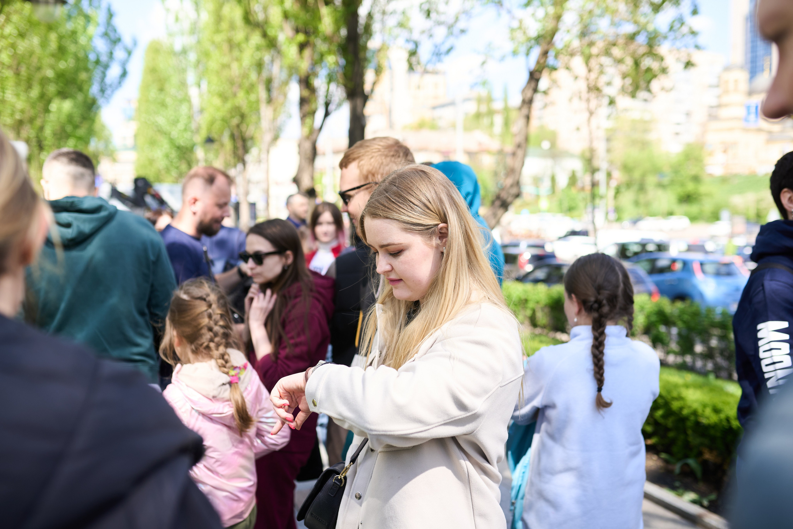 Фотозйомка висадки дерев у центрі Києва — екологічна ініціатива 2025. Фотограф Київ – Репортаж, Події | Павленко Віктор