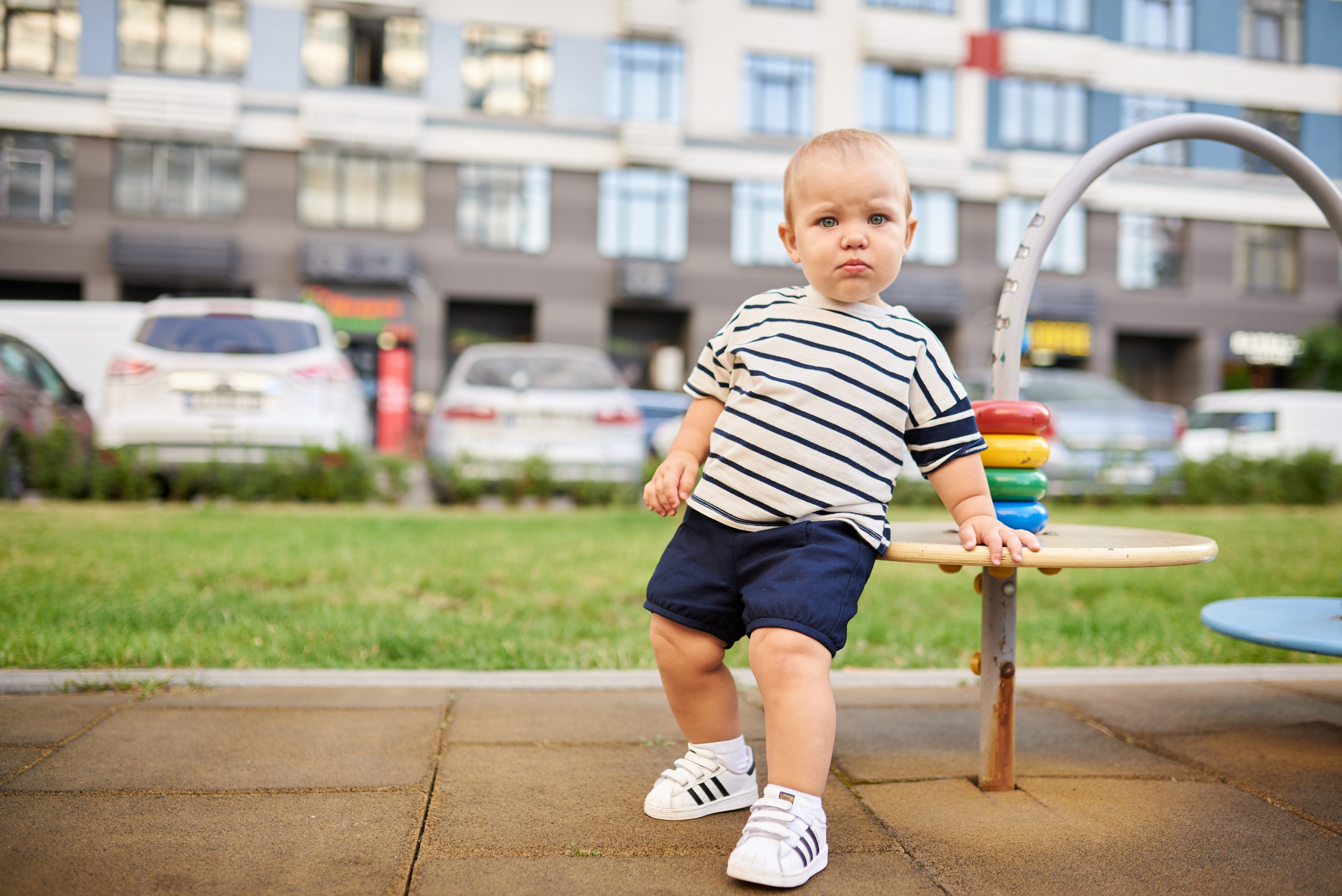 Прогулянка в дворику. Professional photographer Kiev — Pavlenko Victor