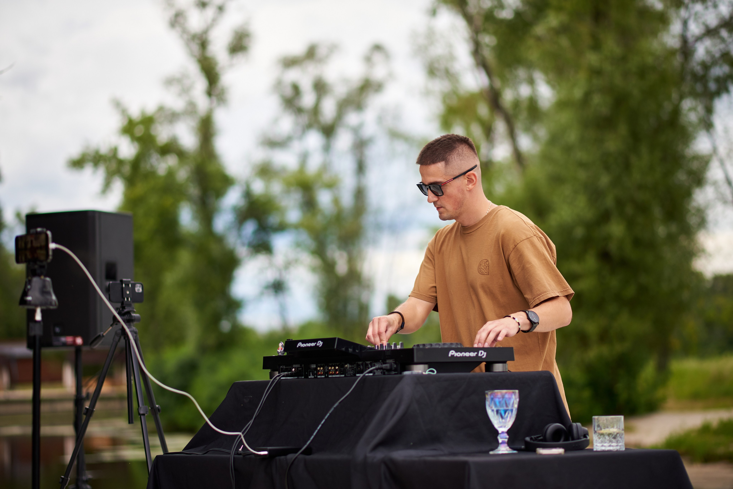 Фотозвіт з дня народження у заміському клубі на Дніпрі — репортажна зйомка подій. Фотограф Київ – Репортаж, Події | Павленко Віктор