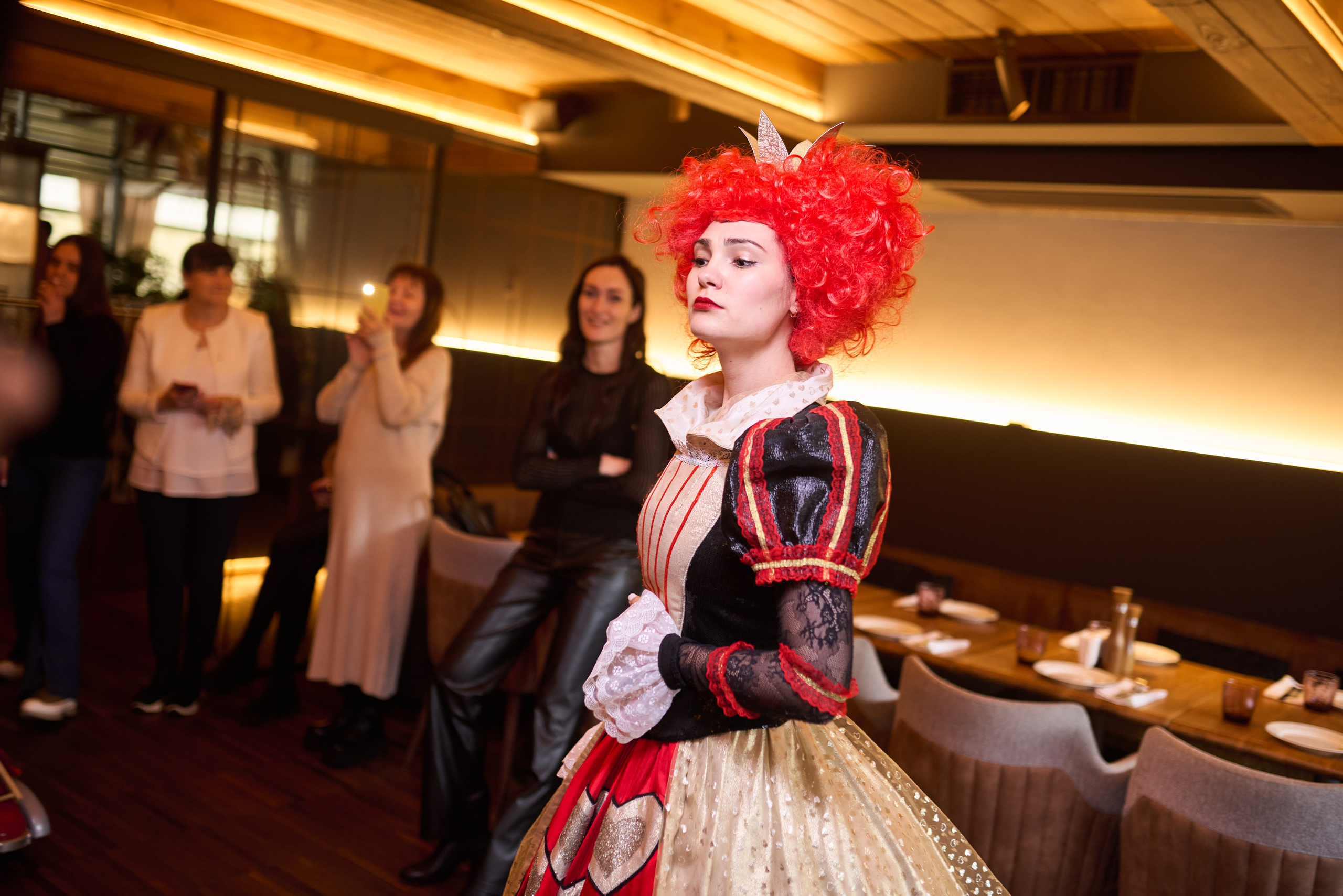 Фотосесія дитячого свята в стилі «Аліса в Країні Див» – чарівні моменти в кожному кадрі. Фотограф Київ – Репортаж, Події | Павленко Віктор