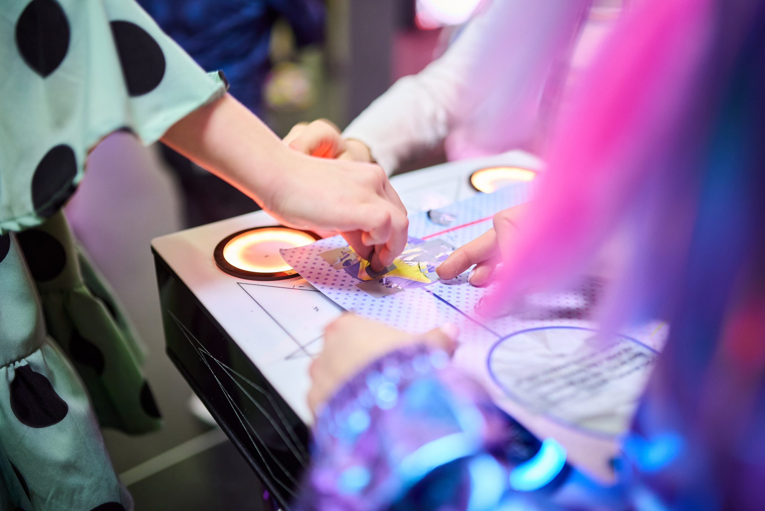 Фотосесія дитячого дня народження у стилі диско-вечірки – яскраві фото свята. Фотограф Київ – Репортаж, Події | Павленко Віктор