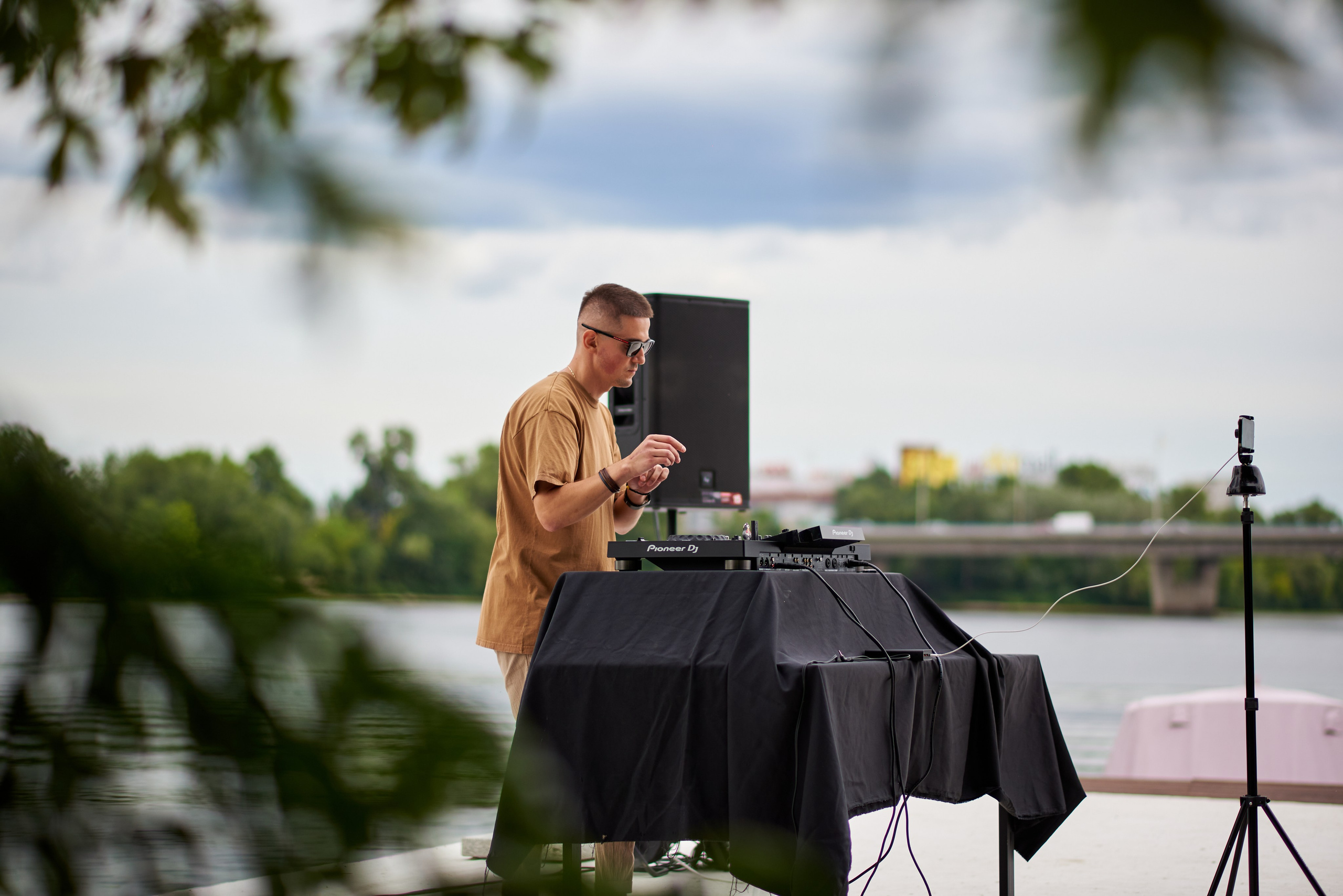 Фотозвіт з дня народження у заміському клубі на Дніпрі — репортажна зйомка подій. Фотограф Київ – Репортаж, Події | Павленко Віктор