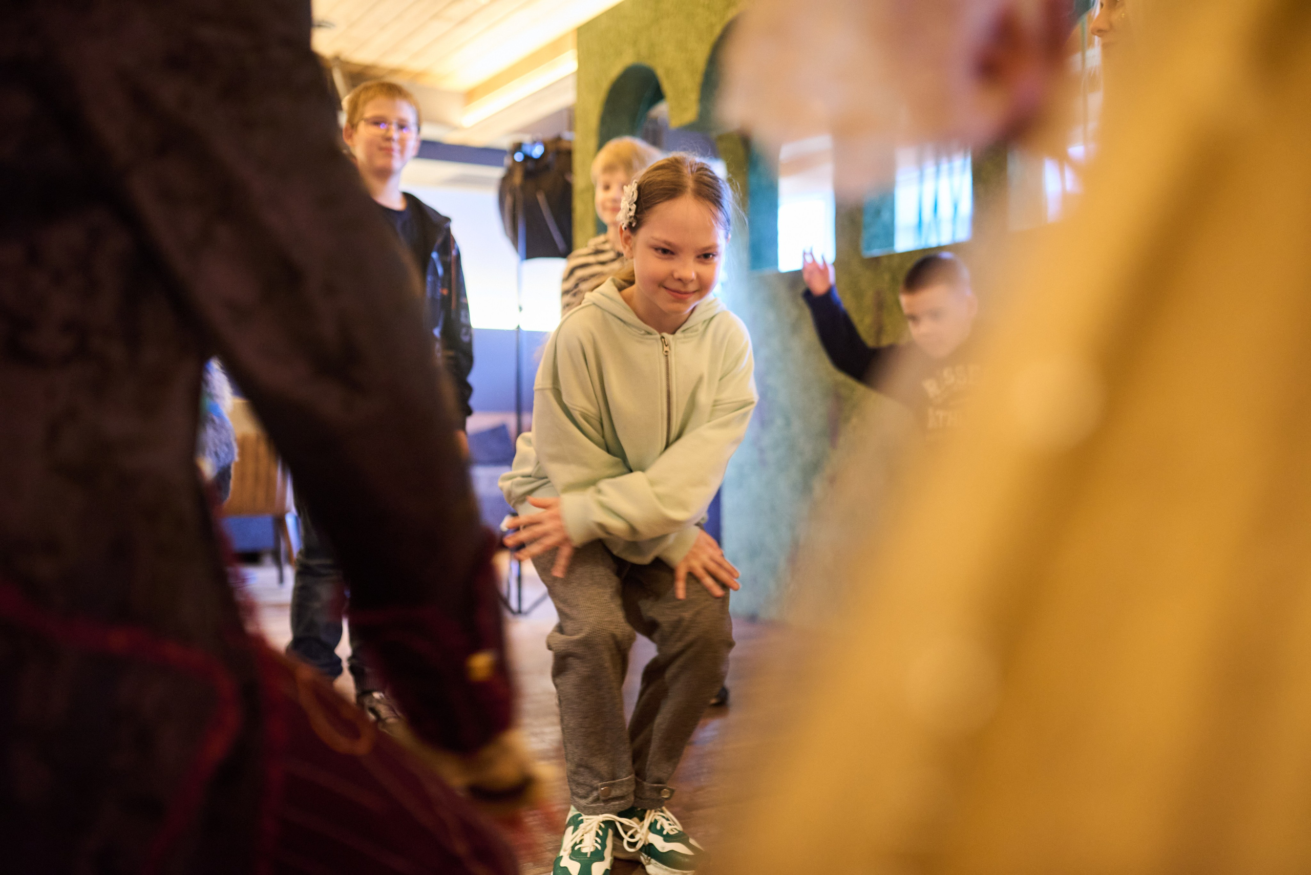 Фотосесія дитячого свята в стилі «Аліса в Країні Див» – чарівні моменти в кожному кадрі. Фотограф Київ – Репортаж, Події | Павленко Віктор