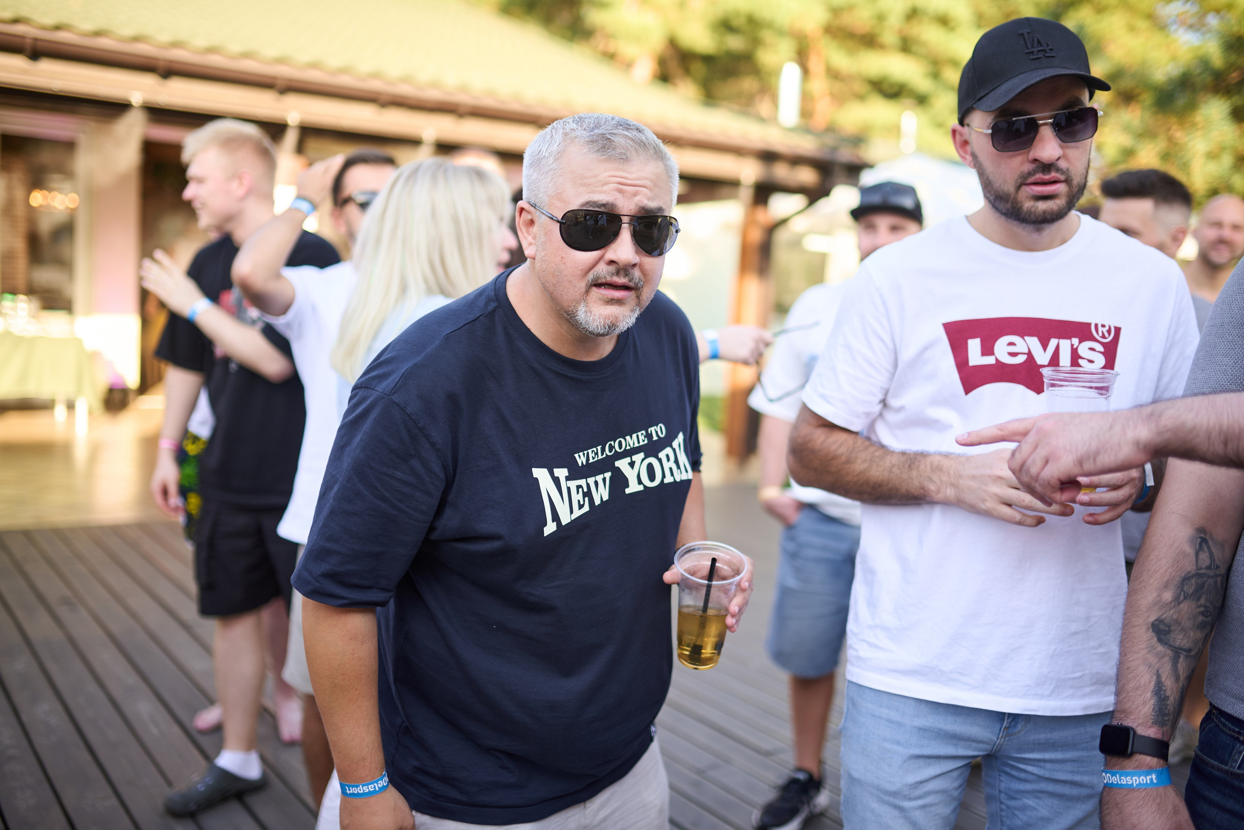 Фотозйомка літнього корпоративу IT-компанії в заміському комплексі з басейном. Фотограф Київ – Репортаж, Події | Павленко Віктор