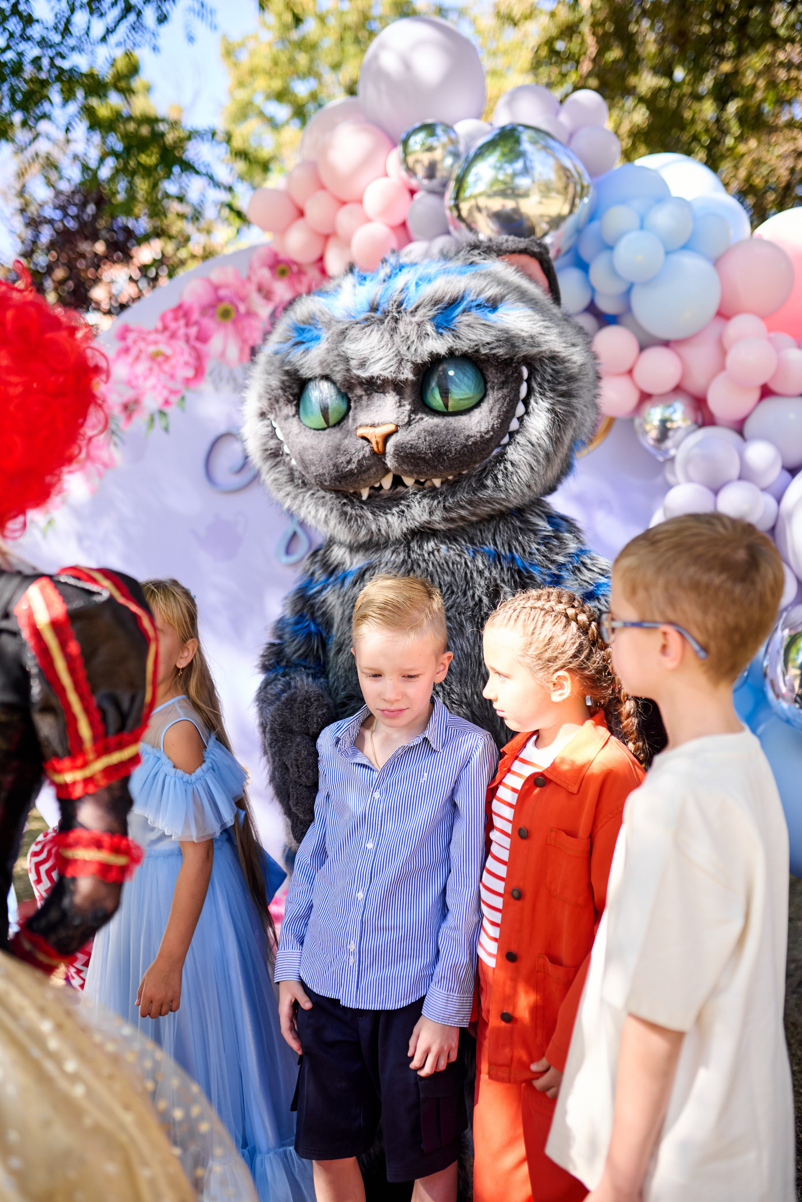 Дитячий день народження на ВДНХ – «Аліса в Країні Див» та Чеширський кіт. Фотограф Київ – Репортаж, Події | Павленко Віктор
