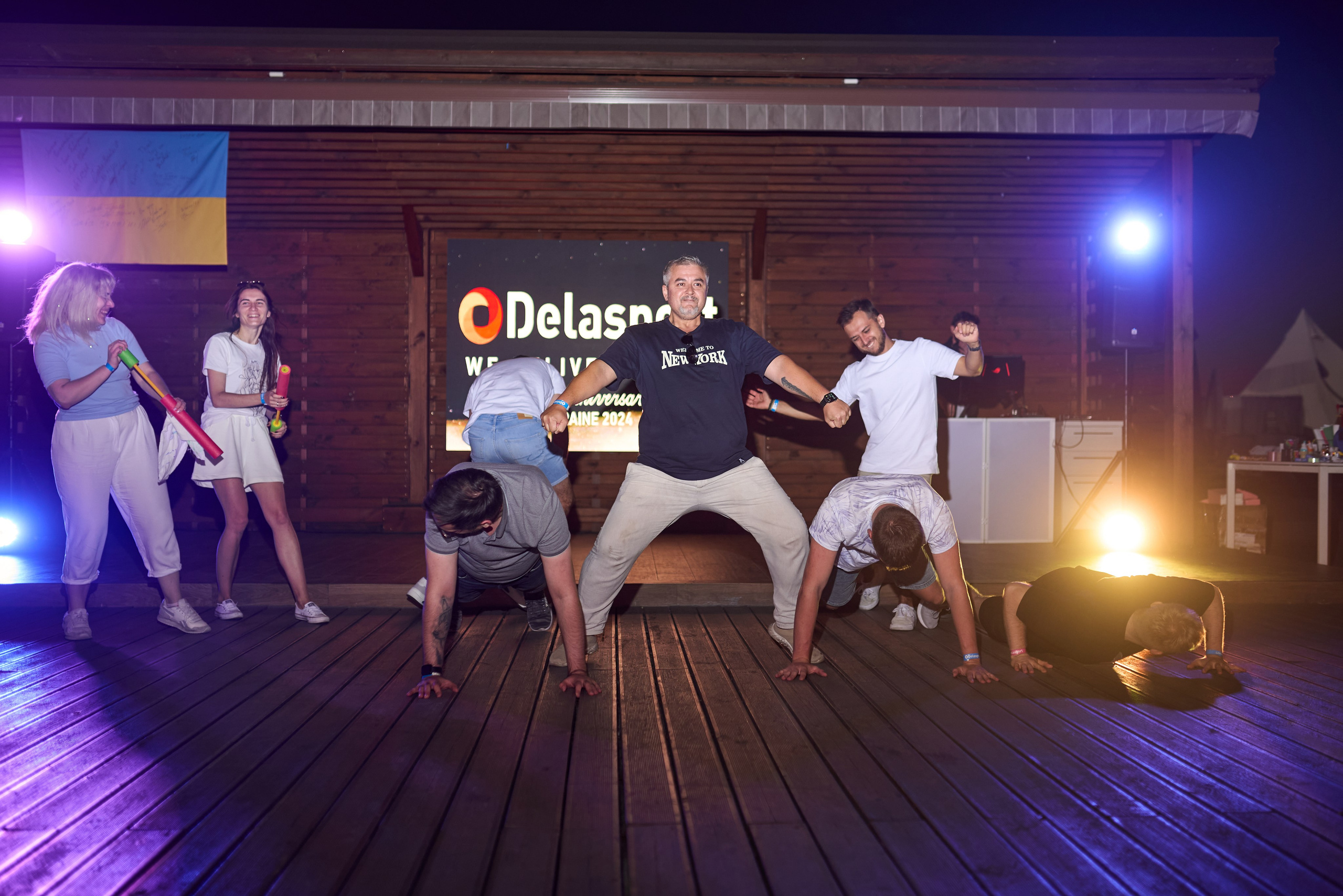 Фотозйомка літнього корпоративу IT-компанії в заміському комплексі з басейном. Фотограф Київ – Репортаж, Події | Павленко Віктор