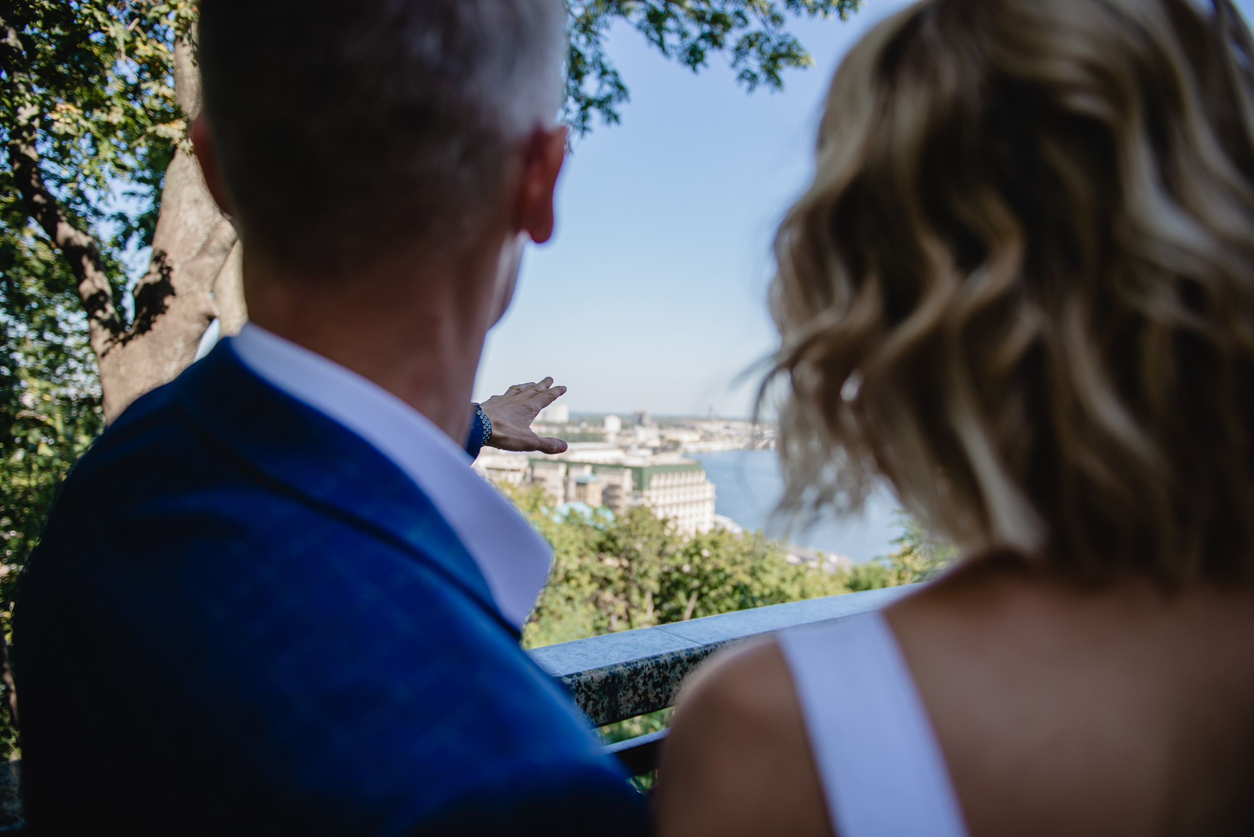 Стильна весільна прогулянка в центрі Києва – Зйомка в бізнес-стилі. Фотограф Київ – Репортаж, Події | Павленко Віктор