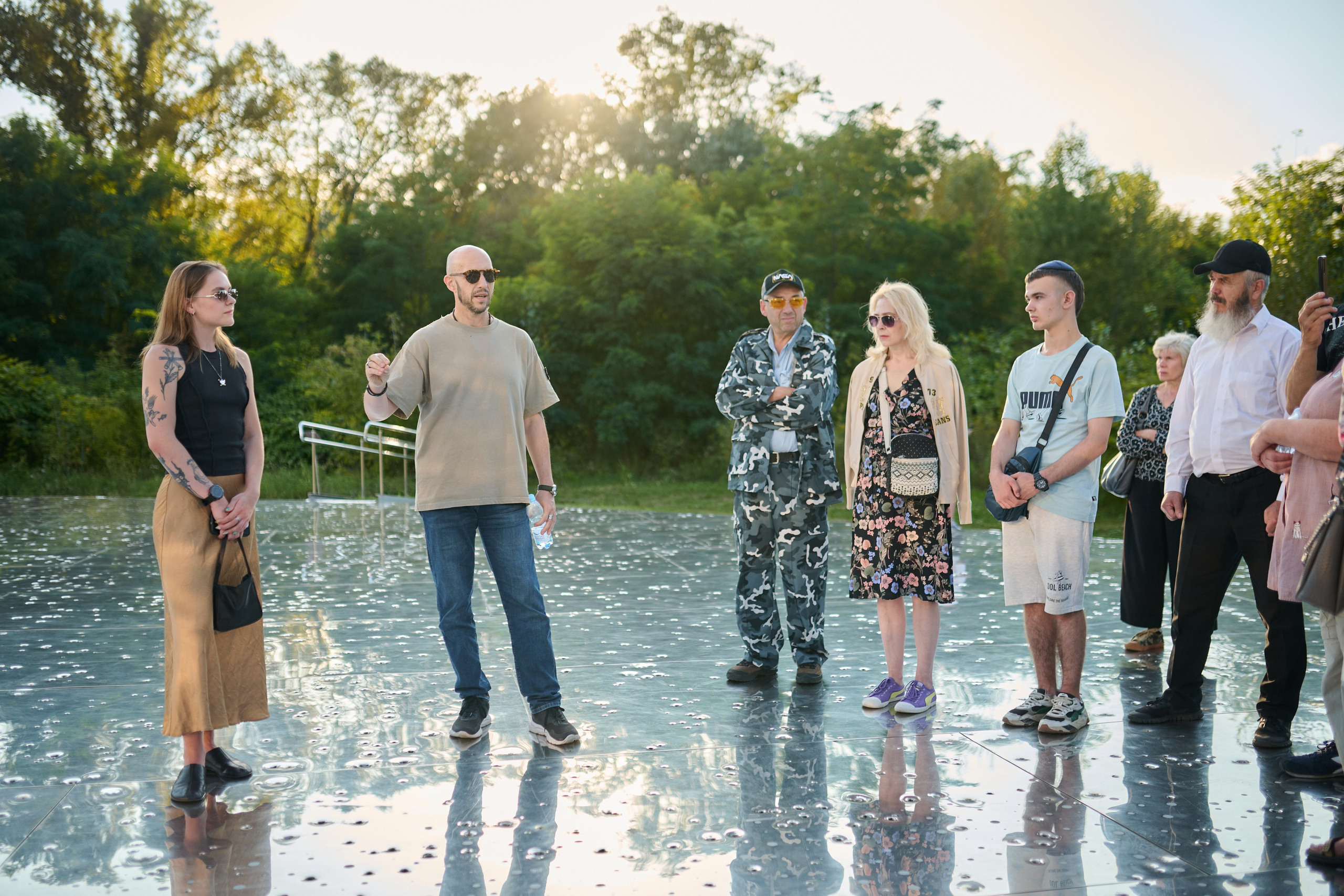 Репортаж освітньої екскурсії Бабиним Яром. Фотограф Київ – Репортаж, Події | Павленко Віктор