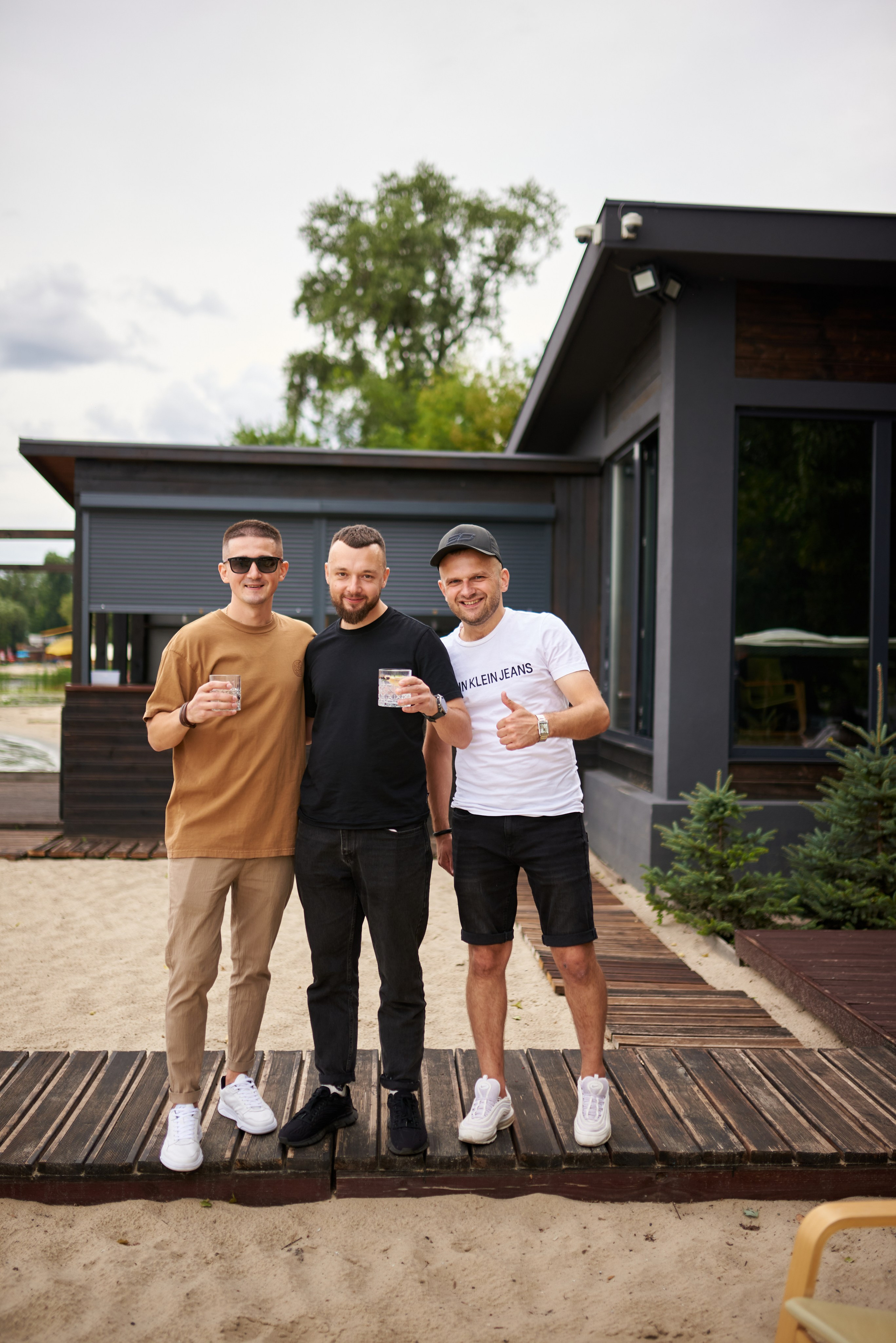 Фотозвіт з дня народження у заміському клубі на Дніпрі — репортажна зйомка подій. Фотограф Київ – Репортаж, Події | Павленко Віктор