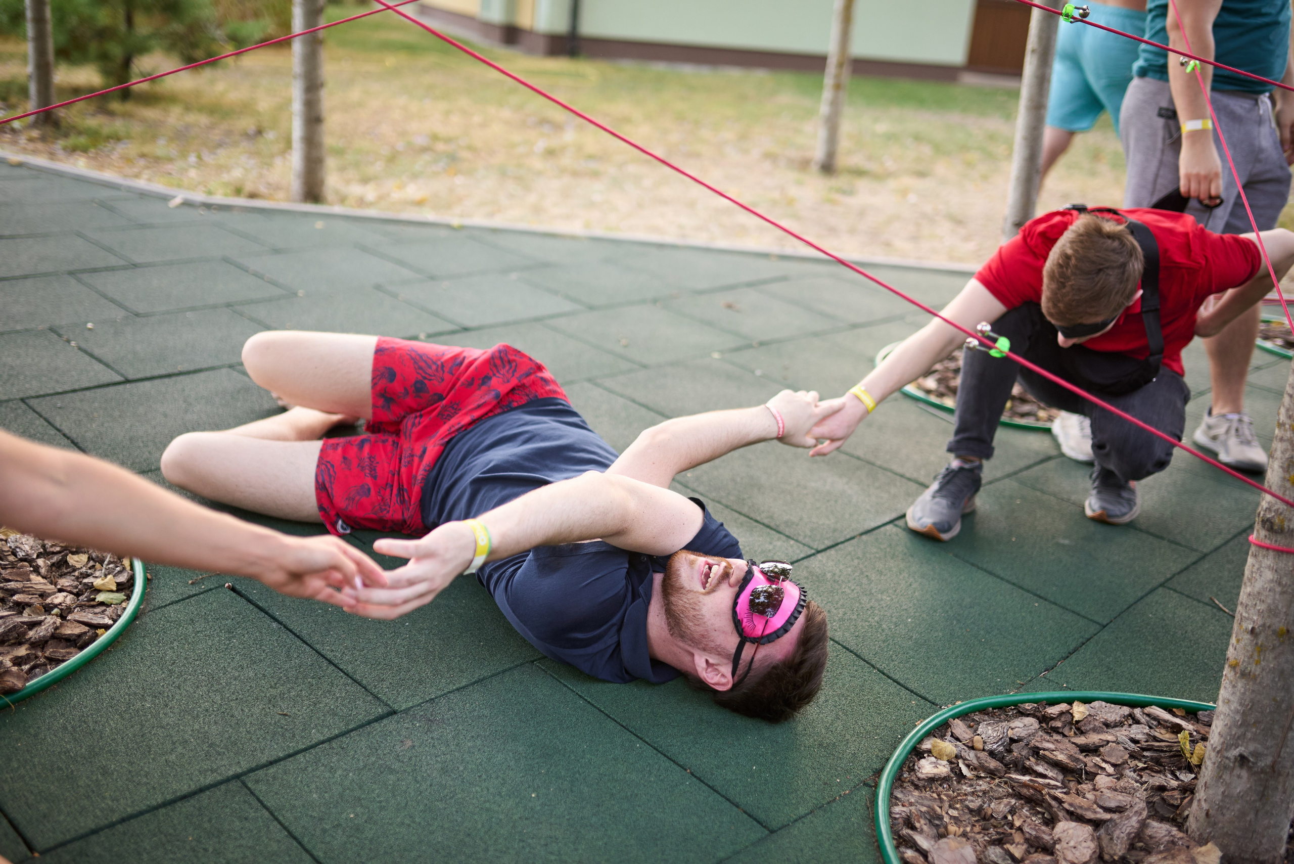 Фотозйомка літнього корпоративу IT-компанії в заміському комплексі з басейном. Фотограф Київ – Репортаж, Події | Павленко Віктор