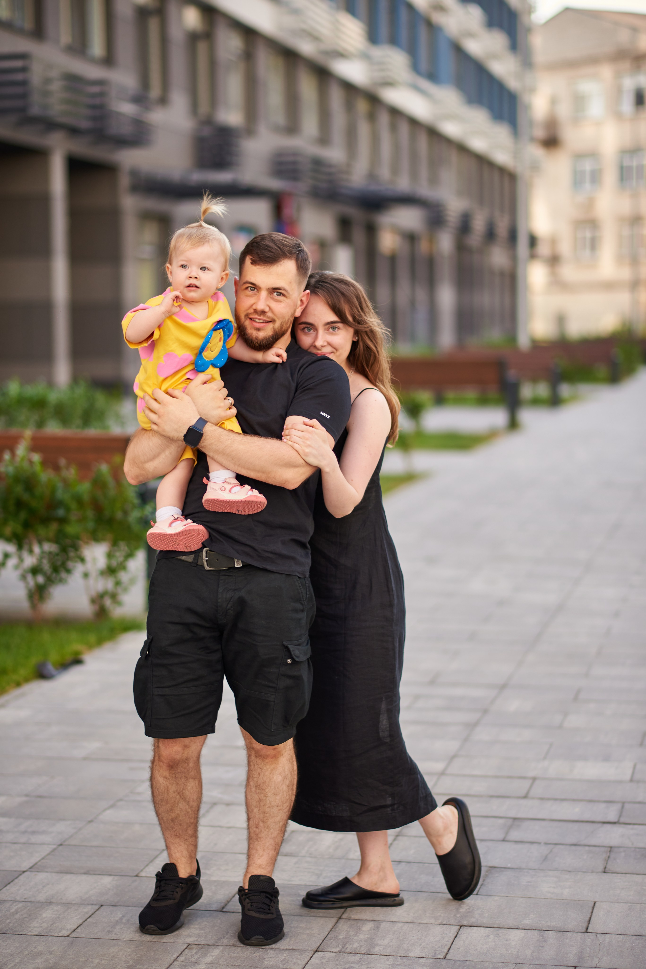 Прогулянка в дворику. Professional photographer Kiev — Pavlenko Victor