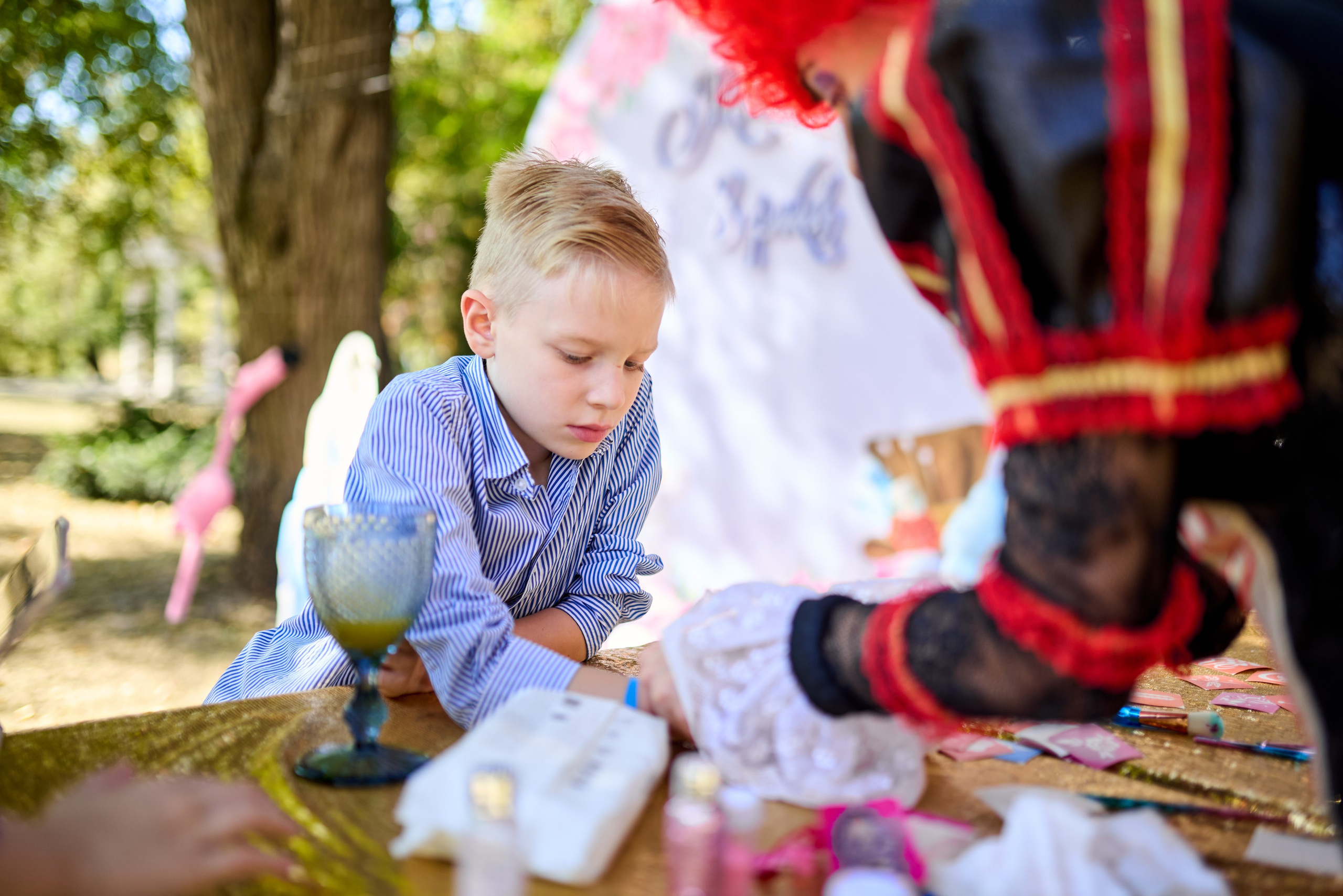 Дитячий день народження на ВДНХ – «Аліса в Країні Див» та Чеширський кіт. Фотограф Київ – Репортаж, Події | Павленко Віктор