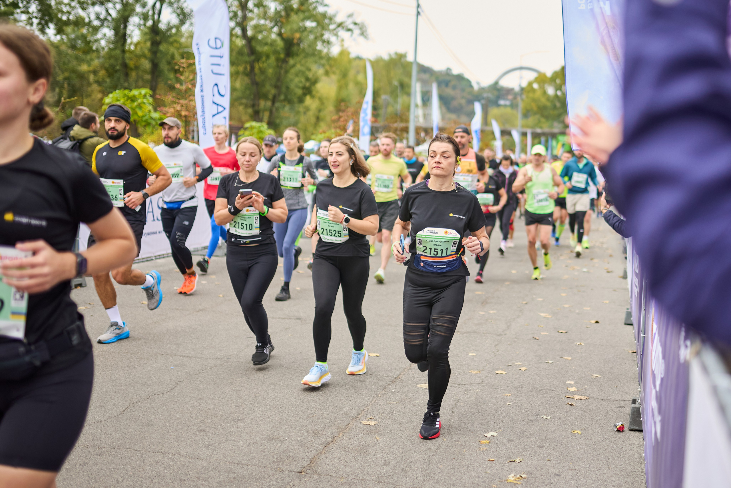 Фотозвіт з Київського Марафону Незламності 2024 — марафон та півмарафон у Києві. Фотограф Київ – Репортаж, Події | Павленко Віктор